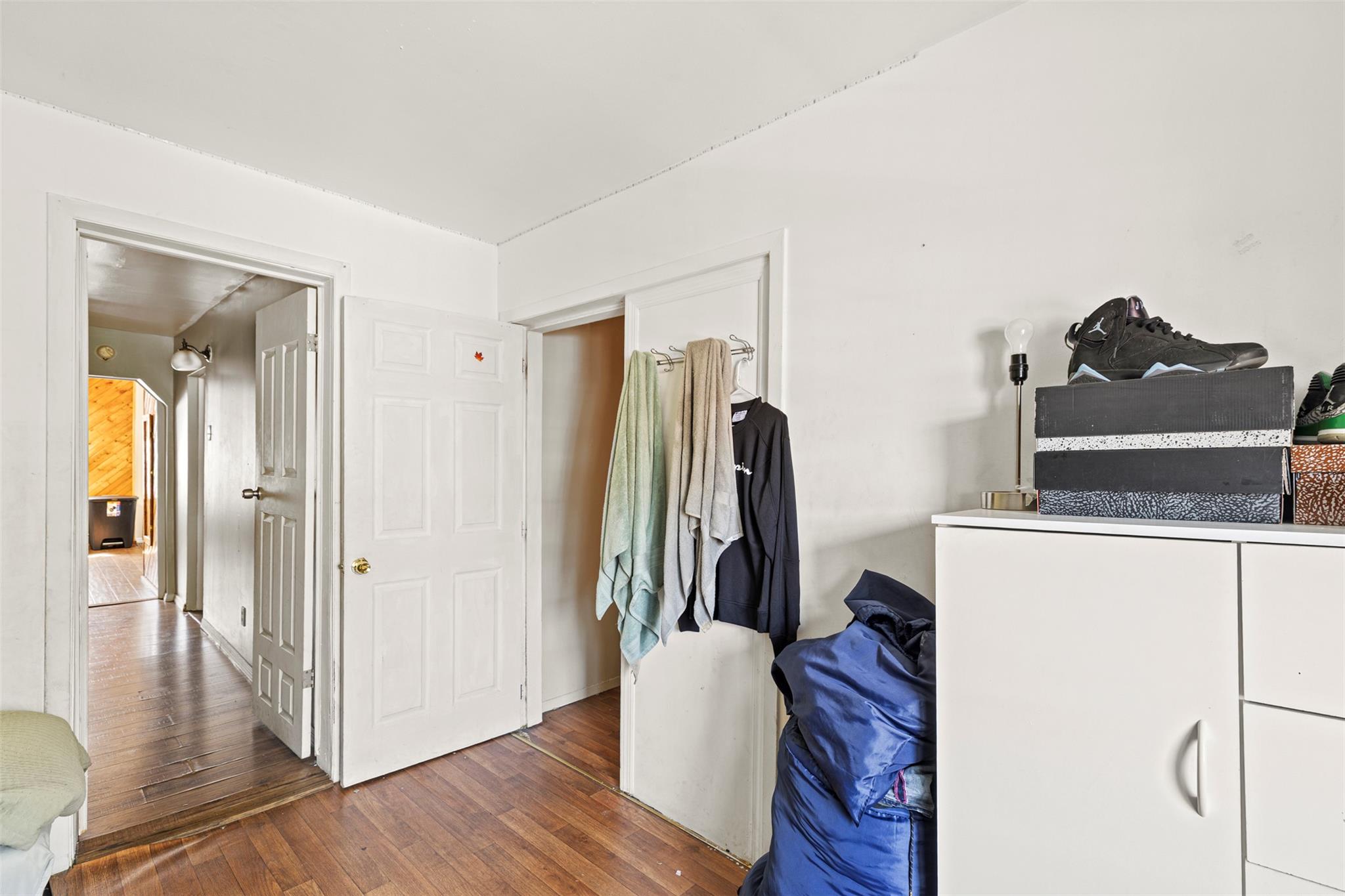 #18 photo, 976 Sackett Avenue, Bronx , NY 10462