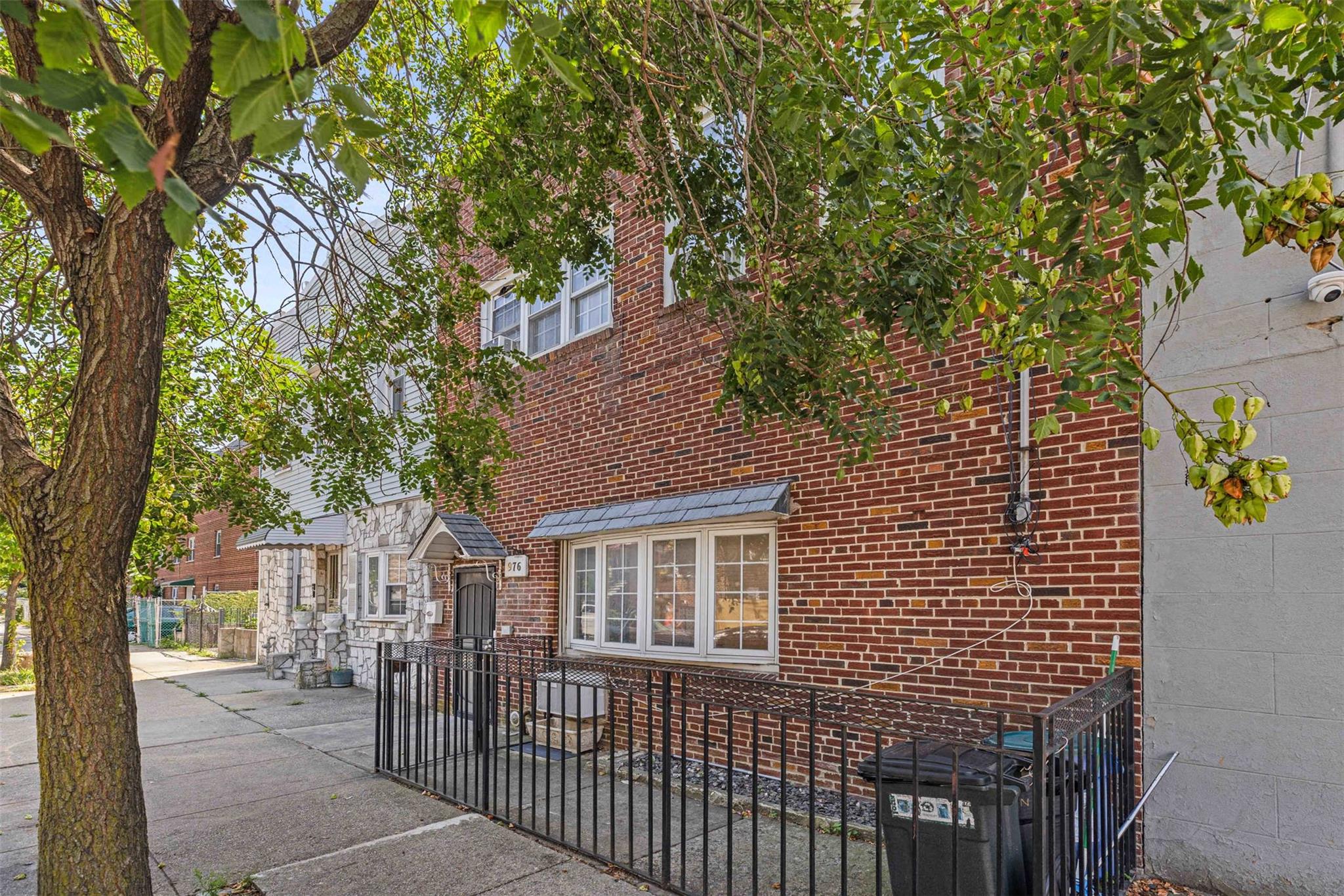 #3 photo, 976 Sackett Avenue, Bronx , NY 10462