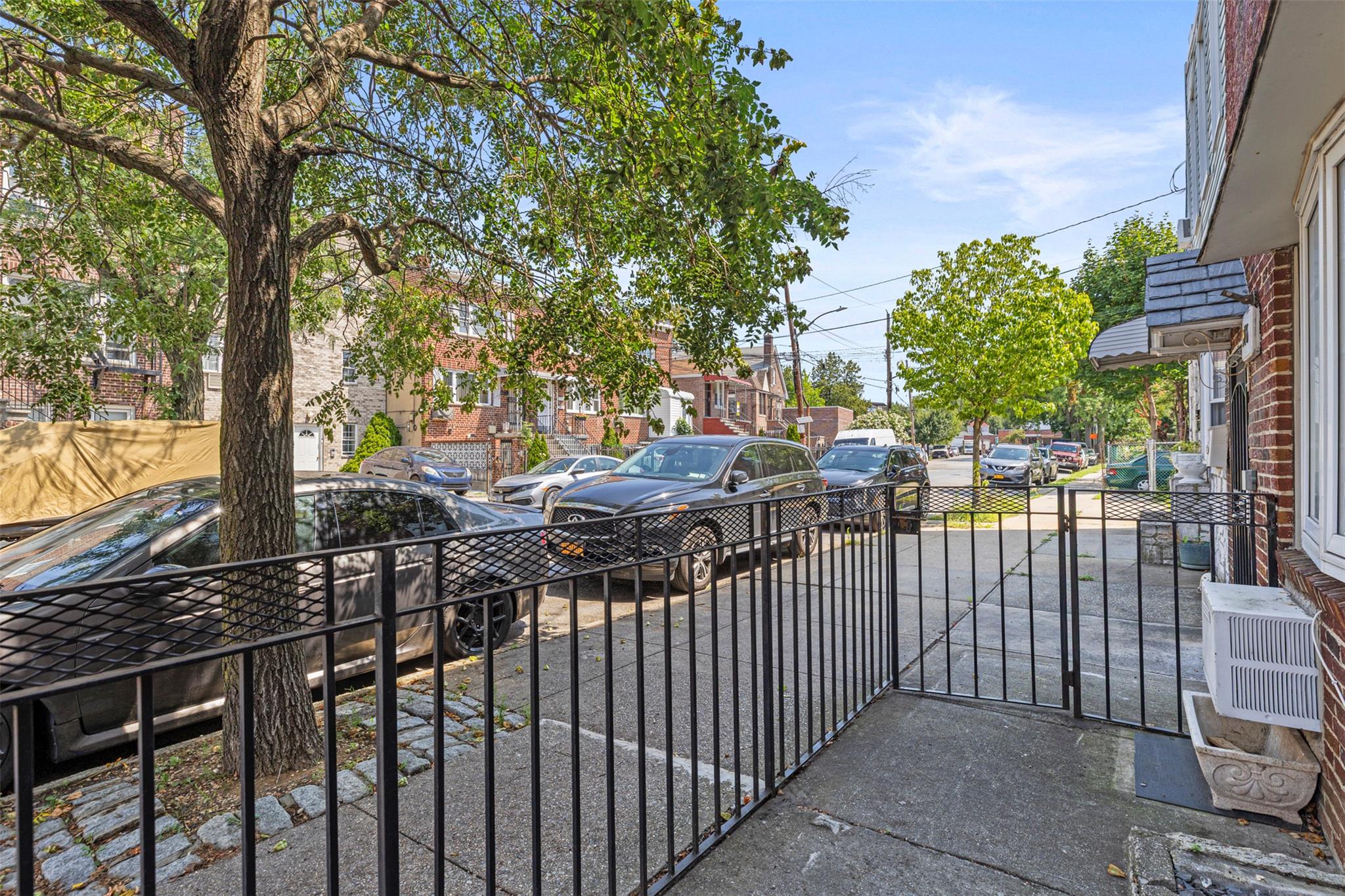 #5 photo, 976 Sackett Avenue, Bronx , NY 10462
