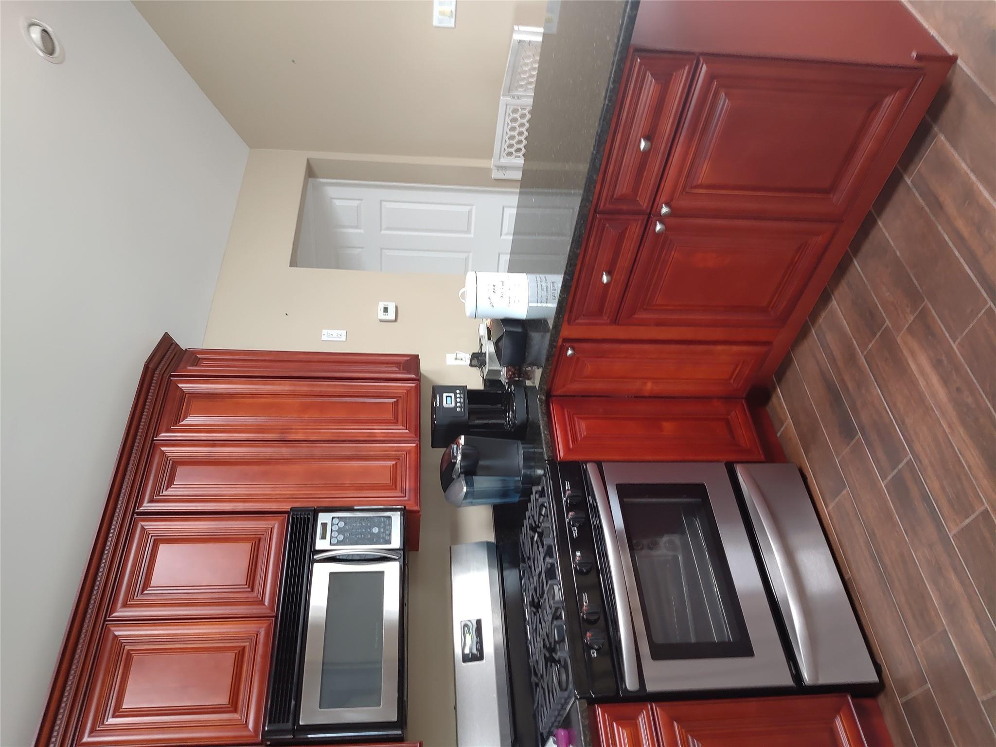 #11 photo, 10 James Street, East Rockaway , NY 11518