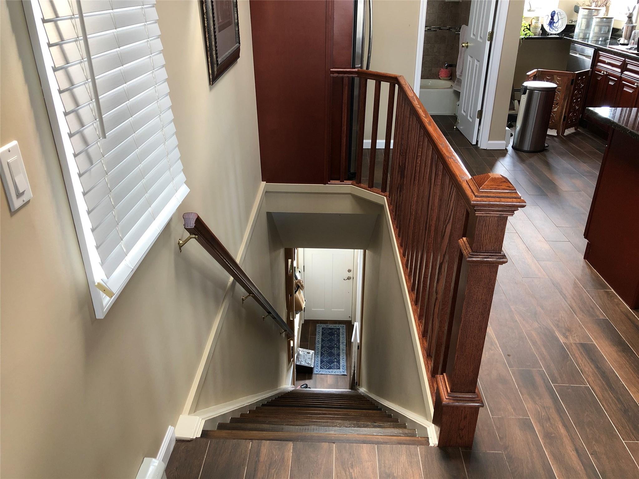 #15 photo, 10 James Street, East Rockaway , NY 11518