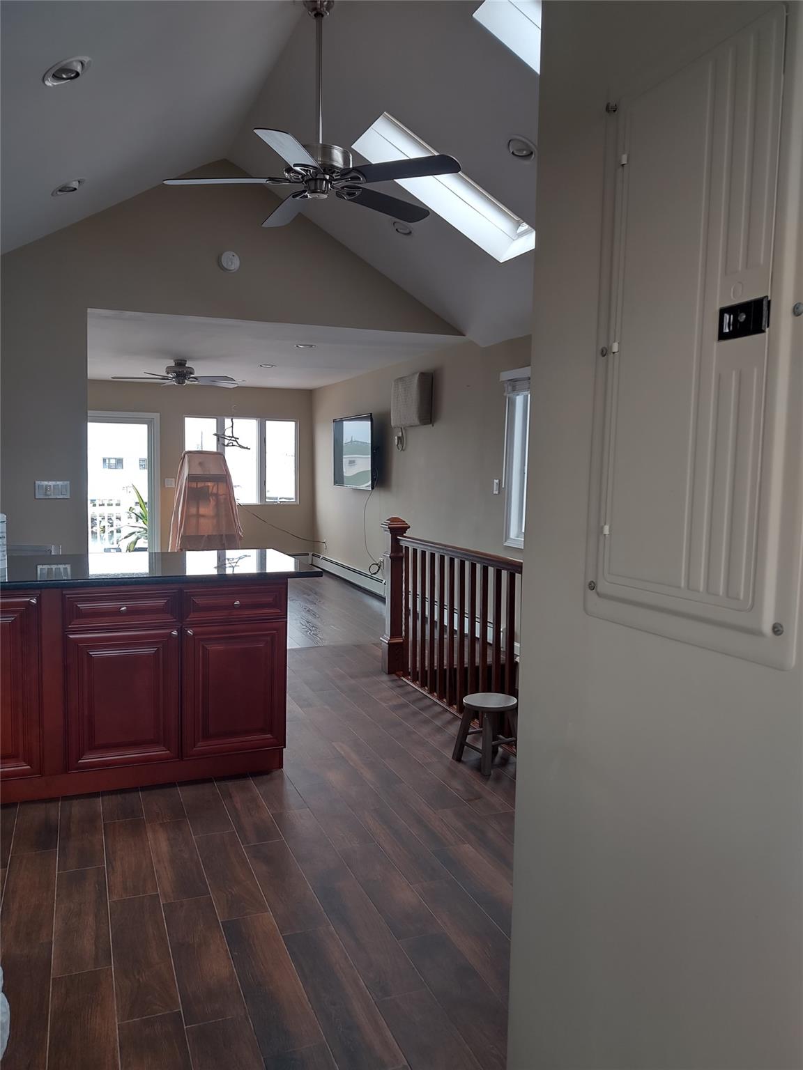 #16 photo, 10 James Street, East Rockaway , NY 11518