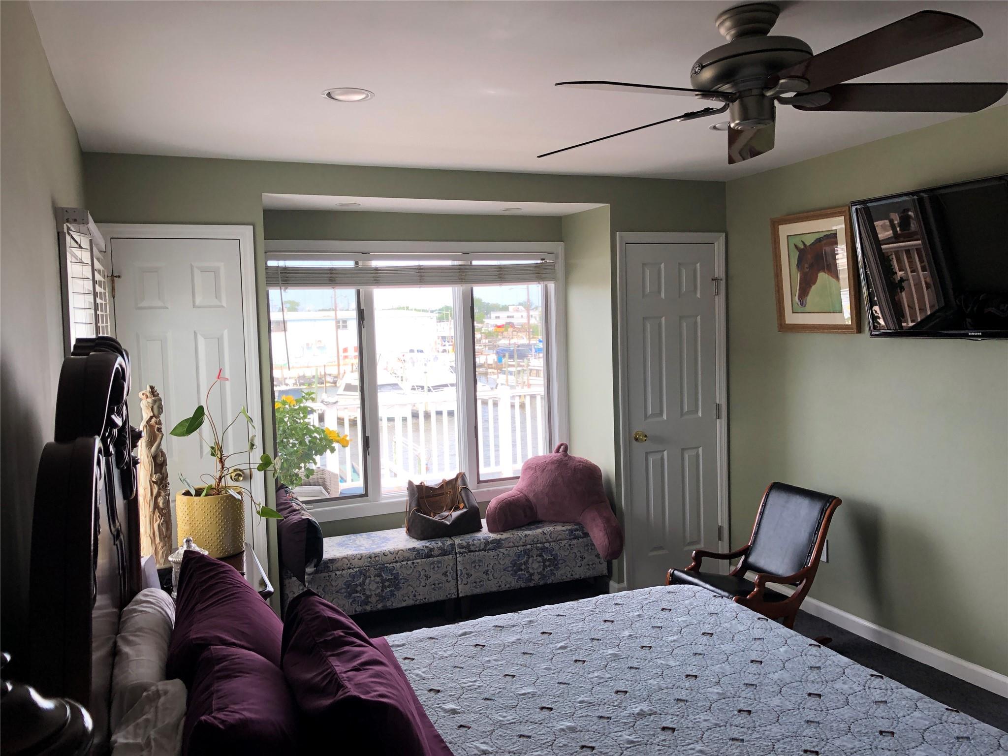 #17 photo, 10 James Street, East Rockaway , NY 11518