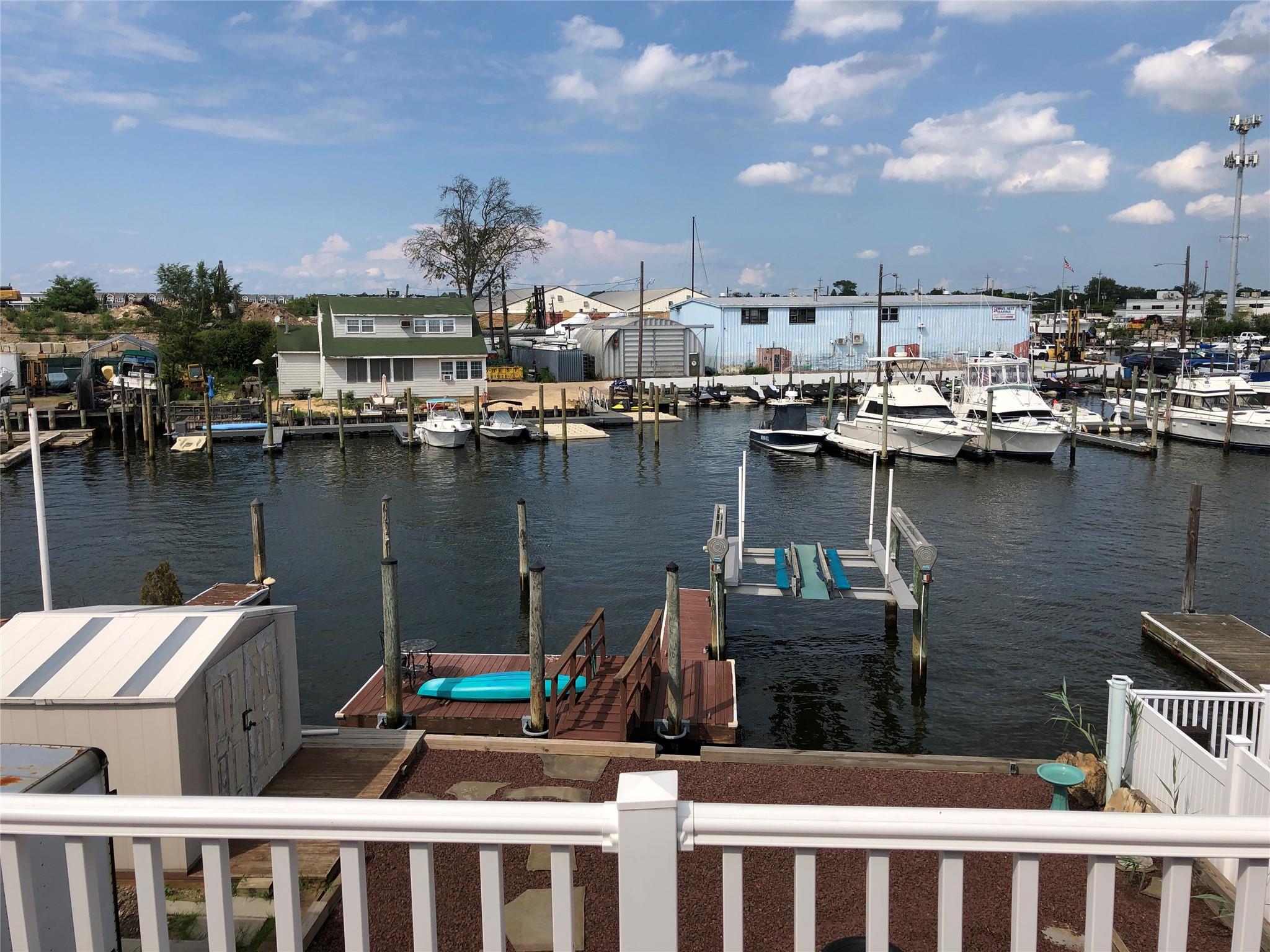 #5 photo, 10 James Street, East Rockaway , NY 11518