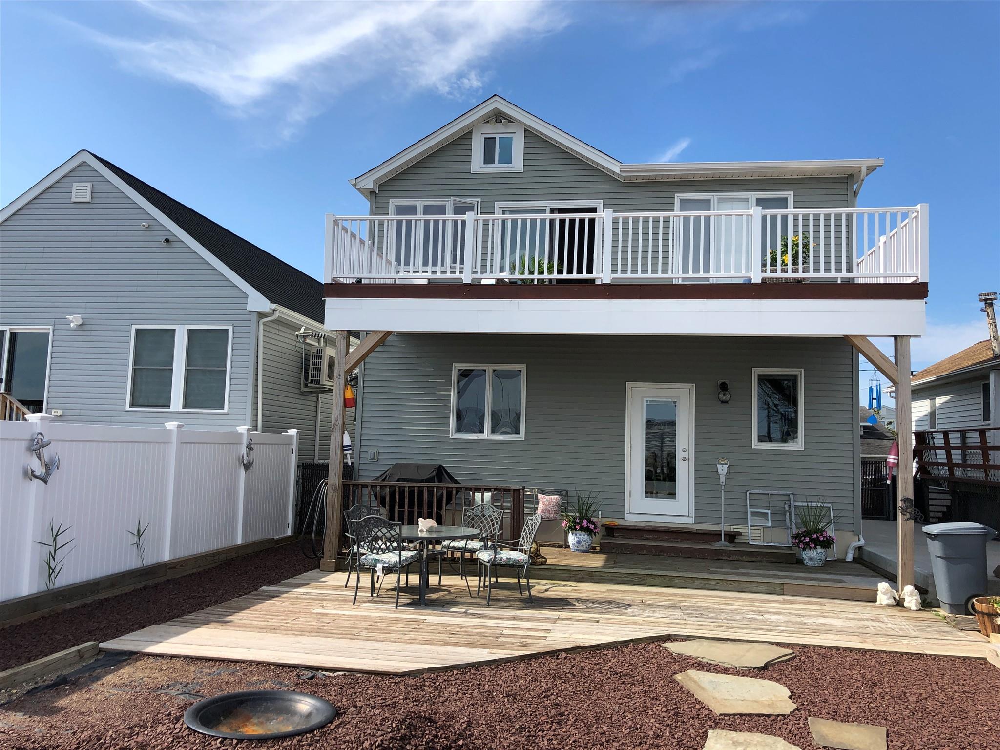 #8 photo, 10 James Street, East Rockaway , NY 11518