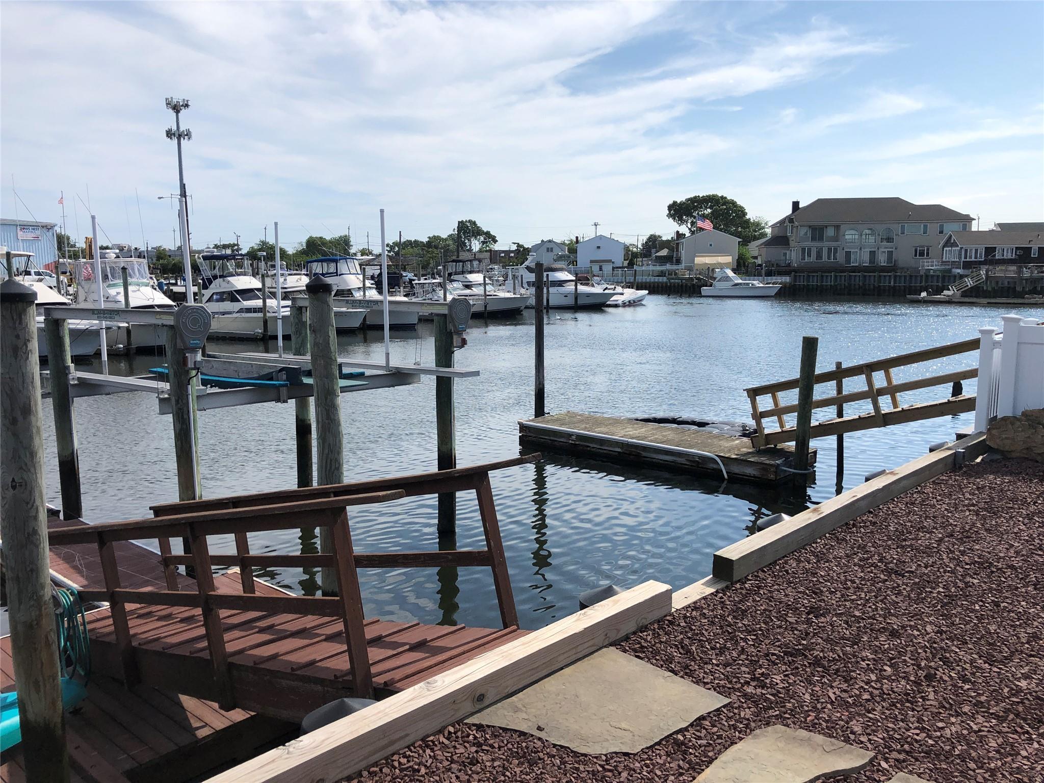 #9 photo, 10 James Street, East Rockaway , NY 11518