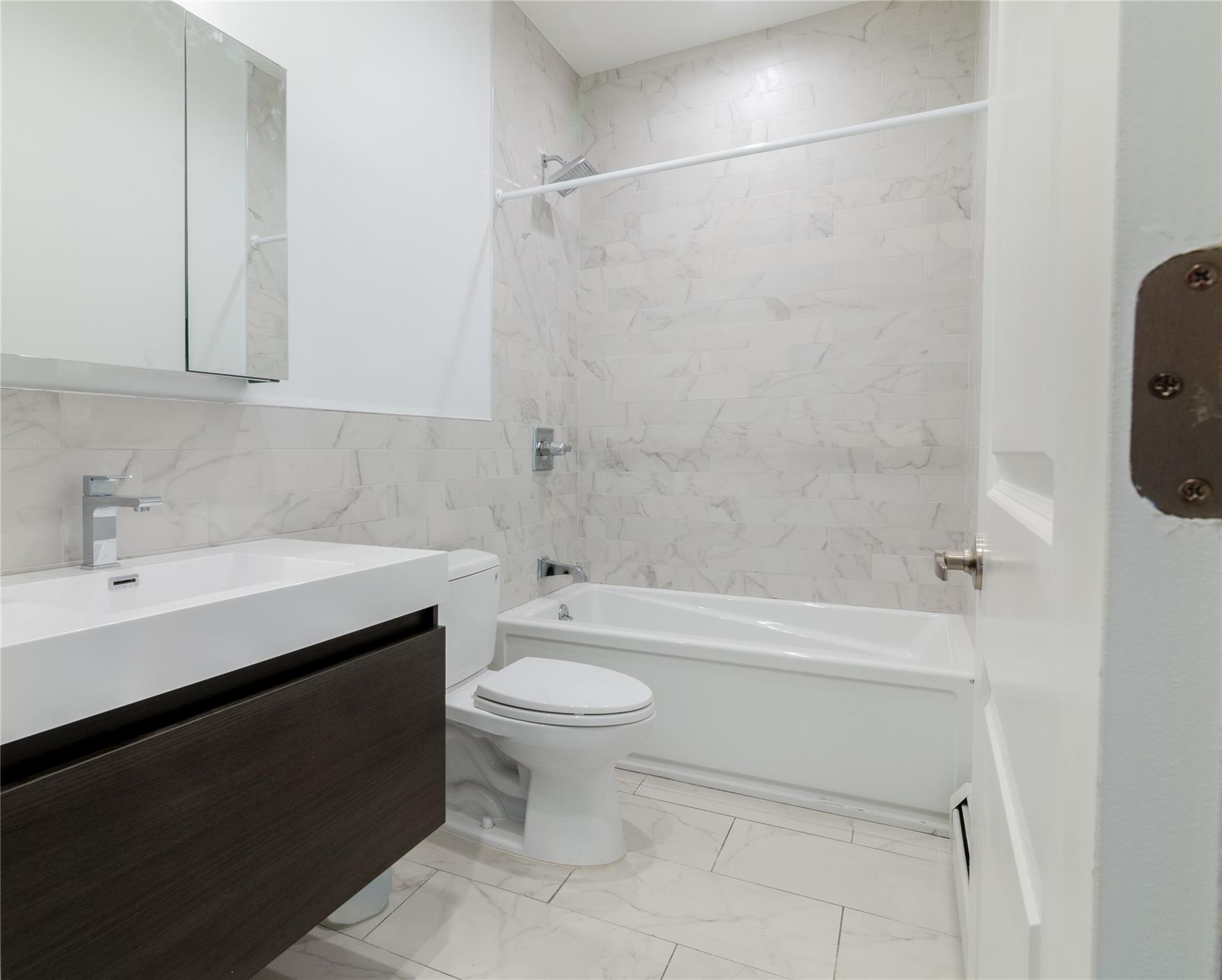 #17 photo, 579 E 168th Street, ブロンクス区 Bronx , NY 10456