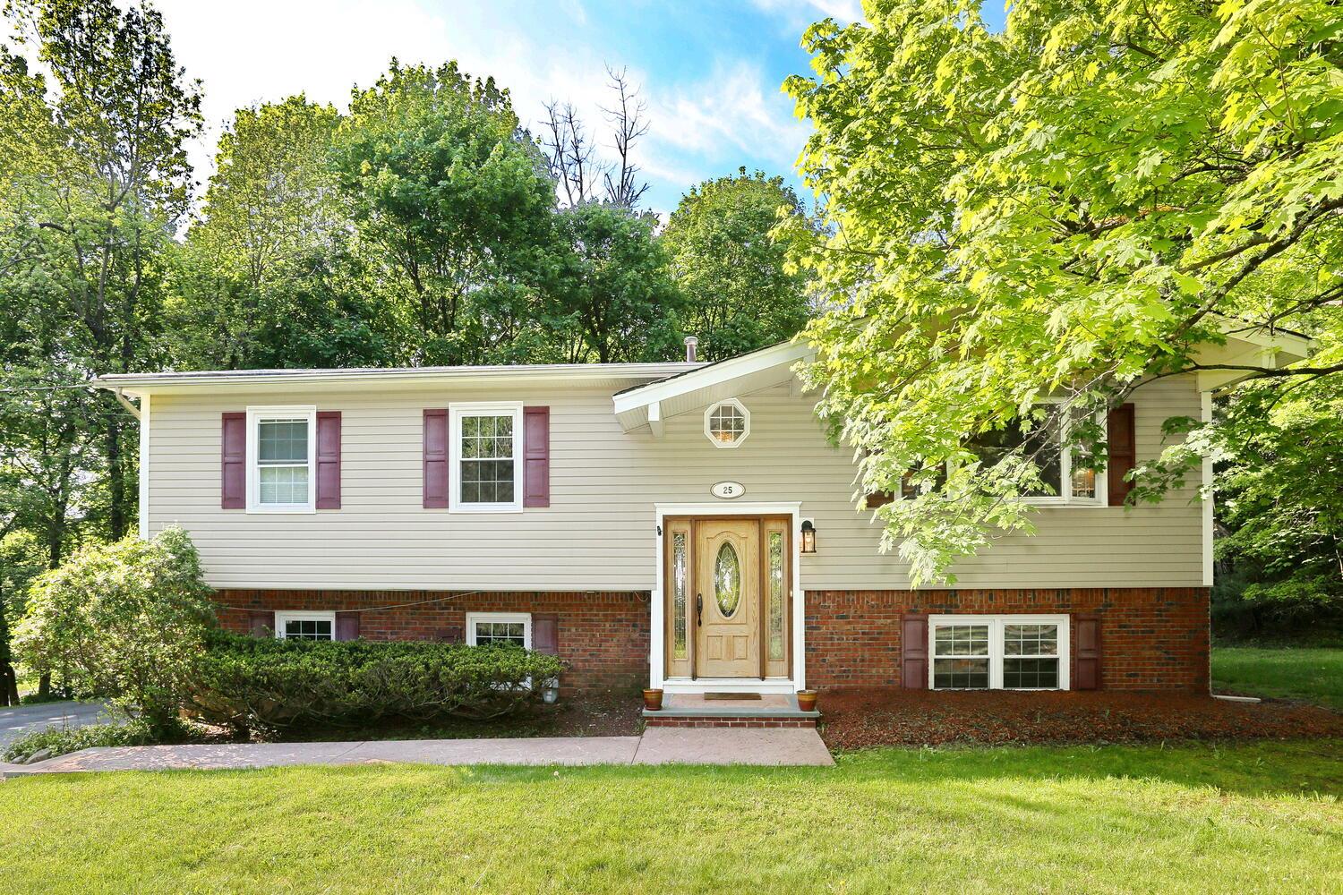 #1 photo, 25 Augur Road, Suffern , NY 10901