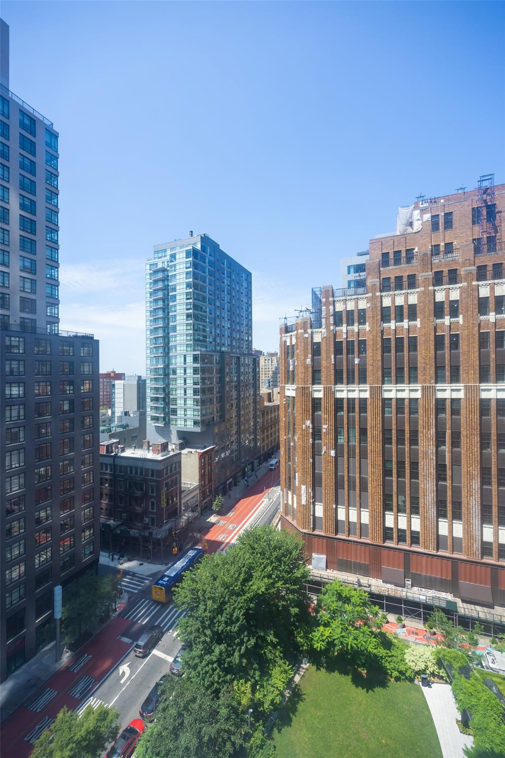 #19 photo, 11 Hoyt Street, Brooklyn , NY 11201