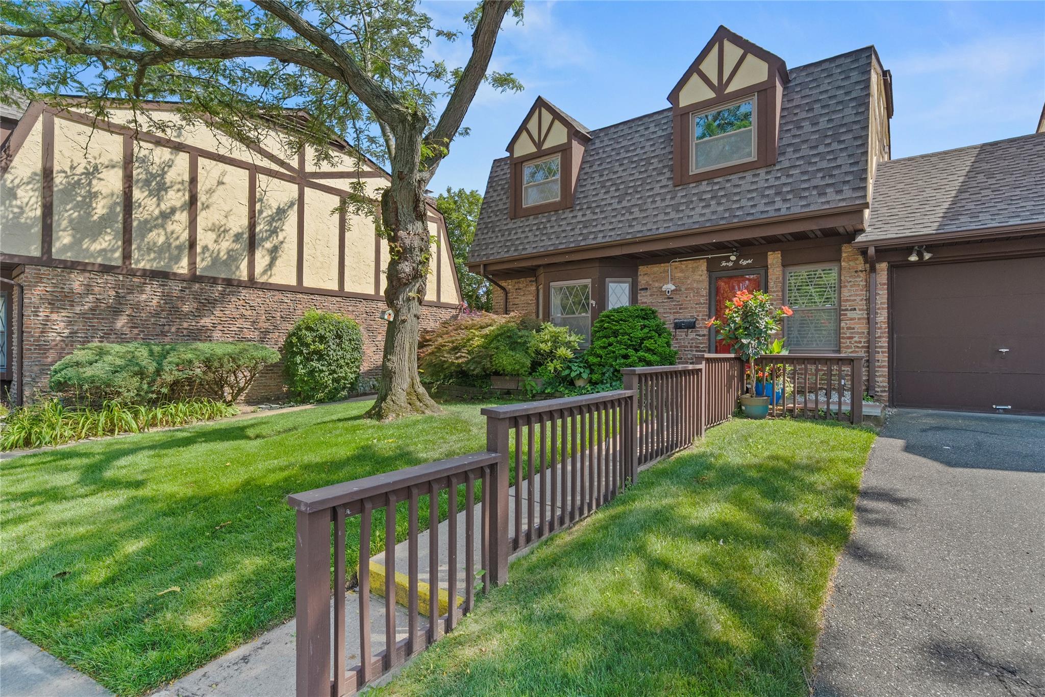 #1 photo, 48 Quail Run Drive, सफ़ोक काउंटी Deer Park , NY 11729