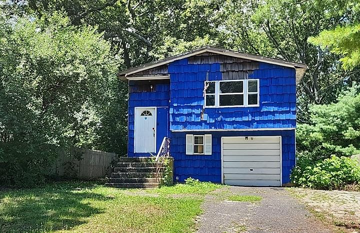 #1 photo, 567 Puritan Drive, Shirley , NY 11967