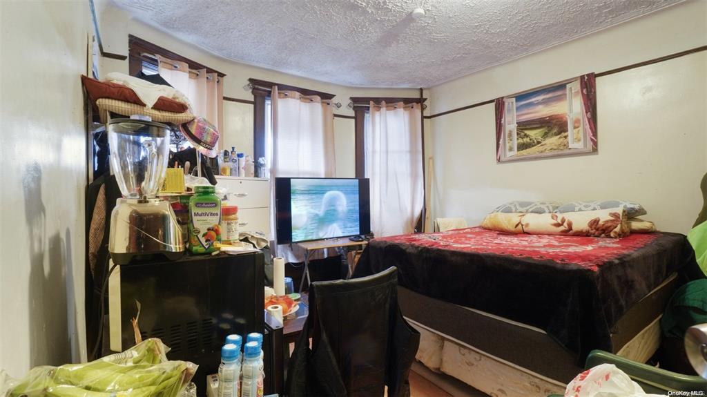 #4 photo, 88-30 172nd Street, クイーンズ区 Jamaica , NY 11432