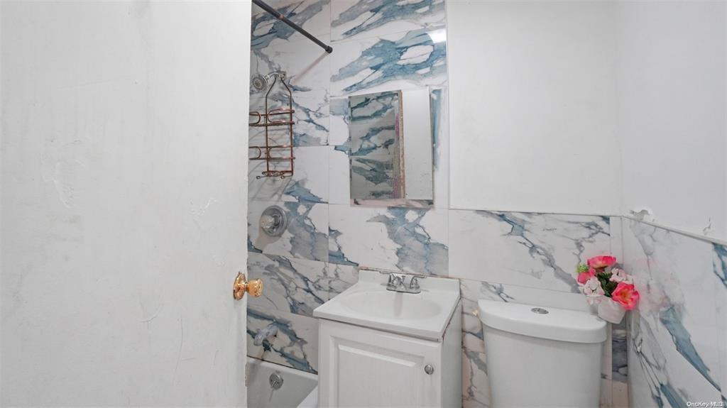 #6 photo, 88-30 172nd Street, クイーンズ区 Jamaica , NY 11432