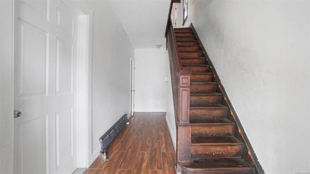 #8 photo, 88-30 172nd Street, クイーンズ区 Jamaica , NY 11432