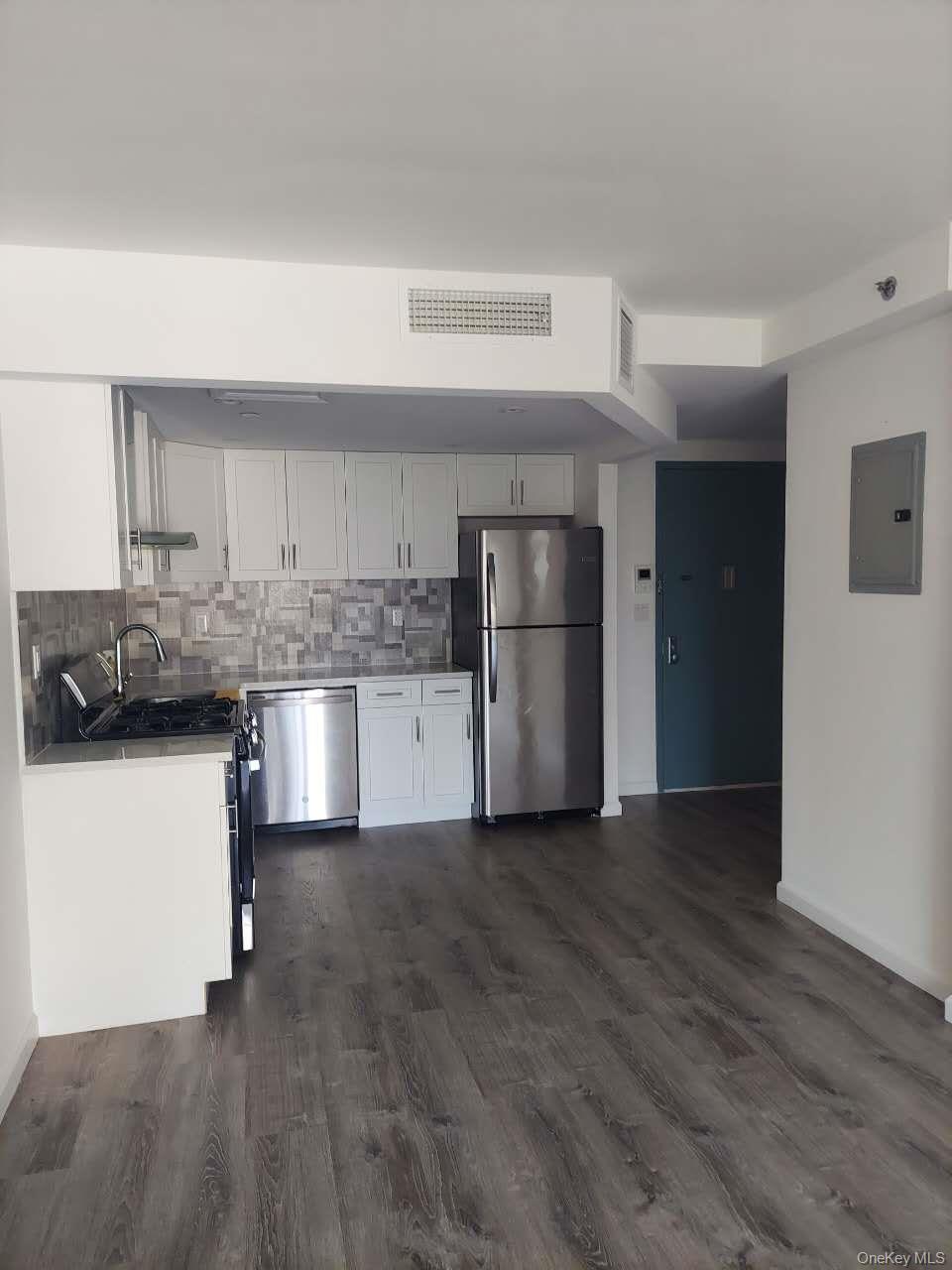 #5 photo, 214-10 15 Avenue, クイーンズ区 Bayside , NY 11360