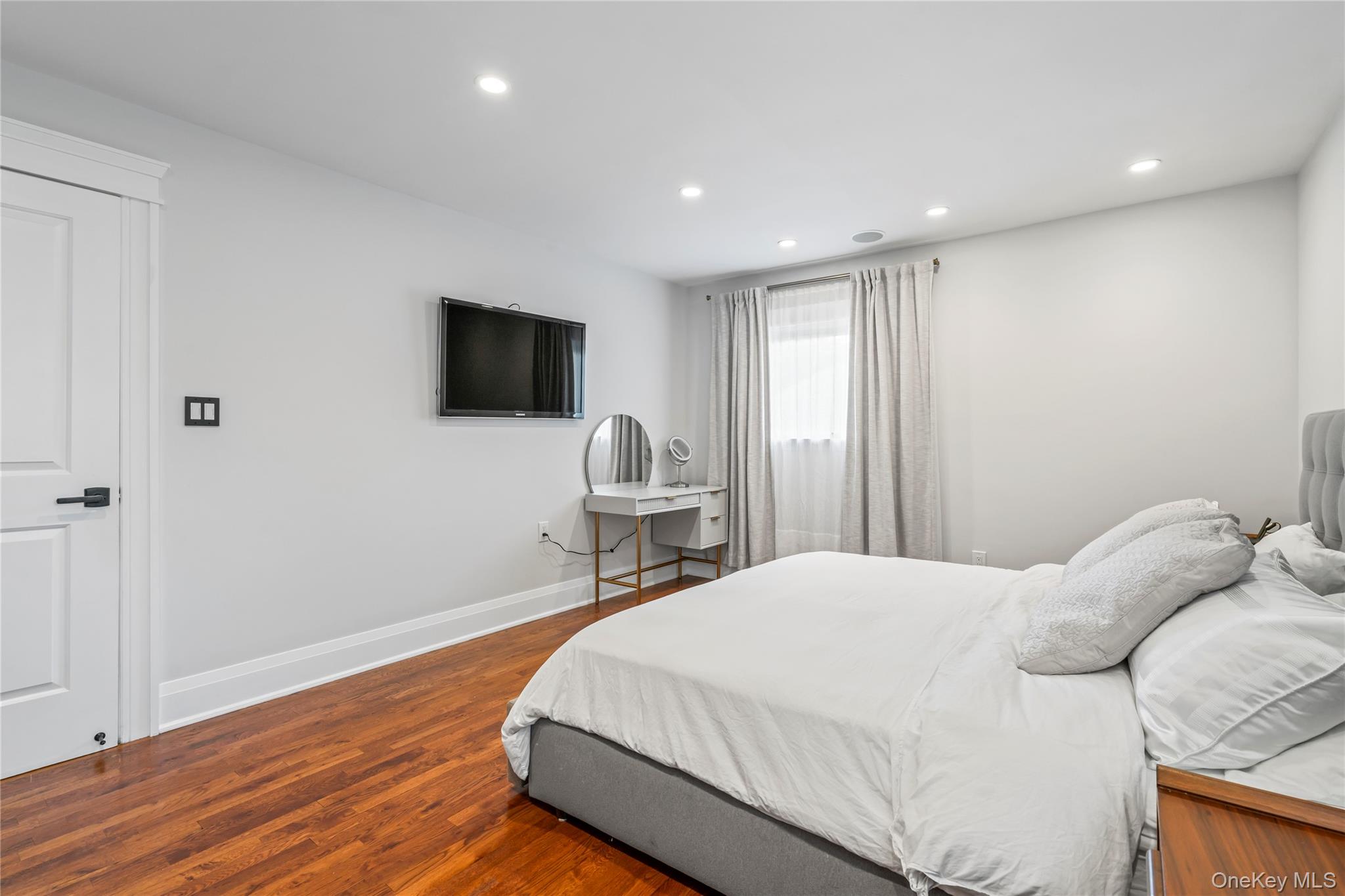 #14 photo, 2 Lydia Court, ナッソー郡 Searingtown , NY 11507