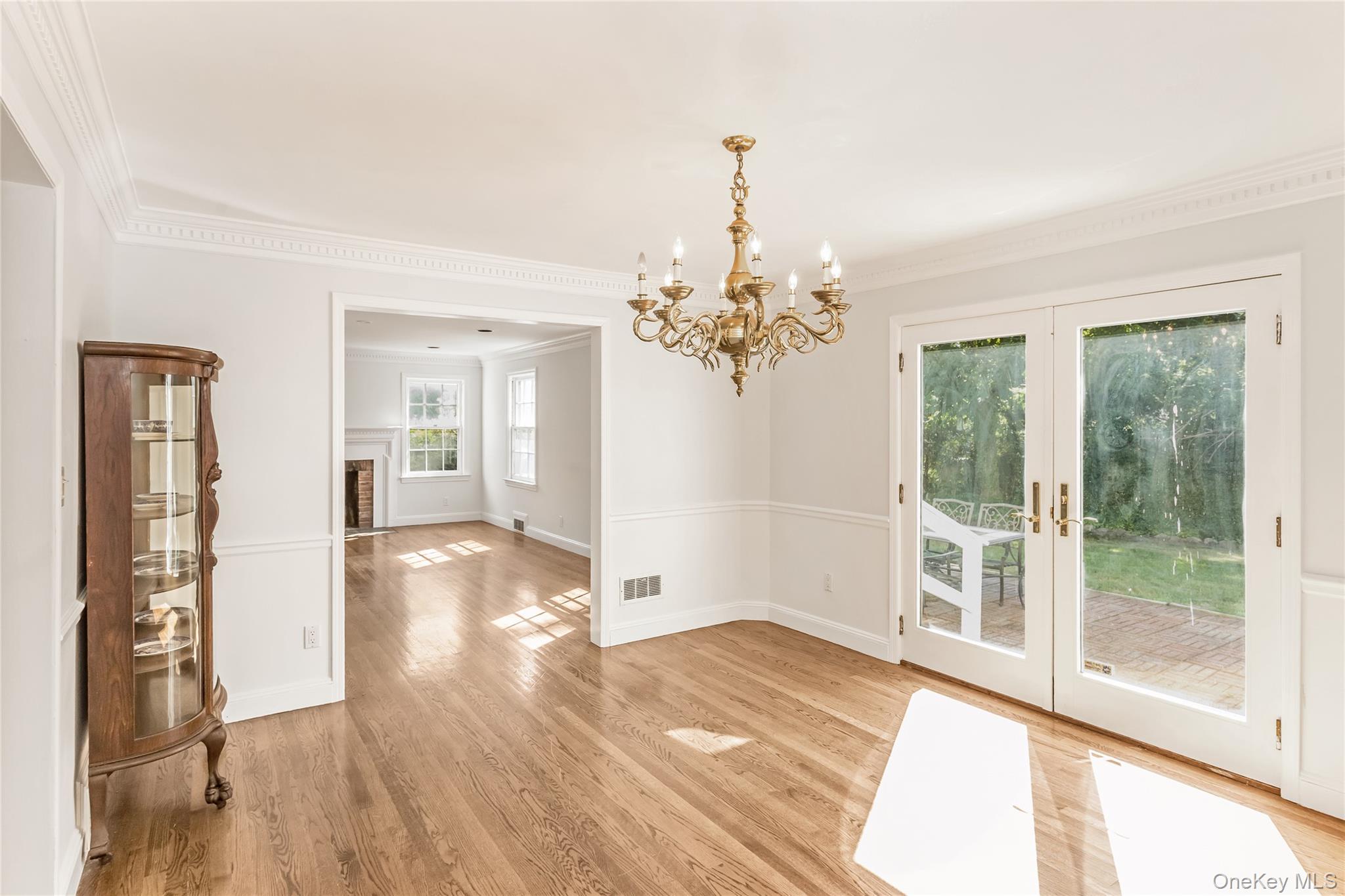 #4 photo, 45 Orchard Meadow Road, East Williston , NY 11596