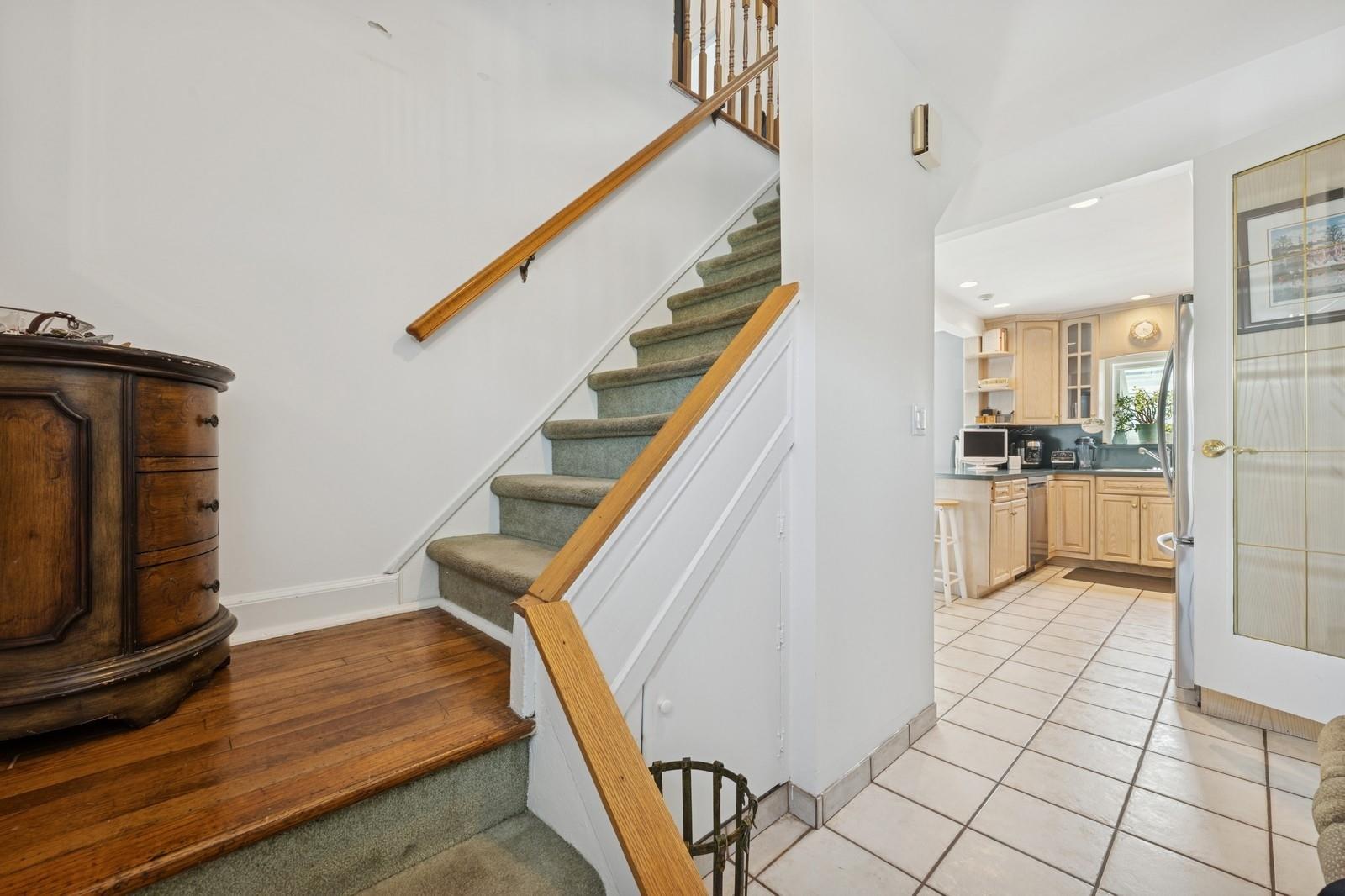 #4 photo, 7 Vinton Street, Long Beach , NY 11561