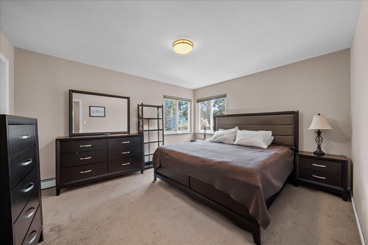 #13 photo, 235 McCall Avenue, サフォーク郡 West Islip , NY 11795