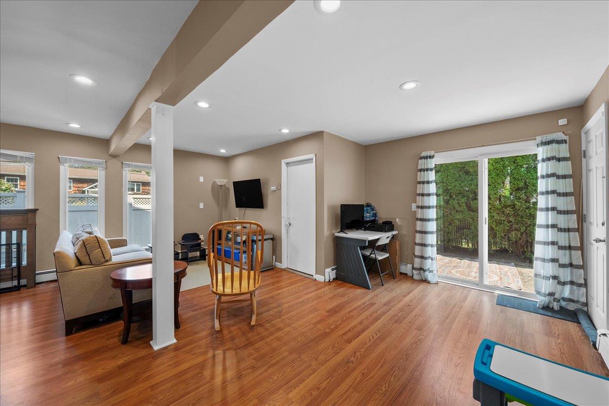 #16 photo, 235 McCall Avenue, サフォーク郡 West Islip , NY 11795