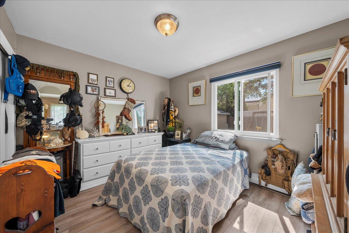 #20 photo, 235 McCall Avenue, サフォーク郡 West Islip , NY 11795