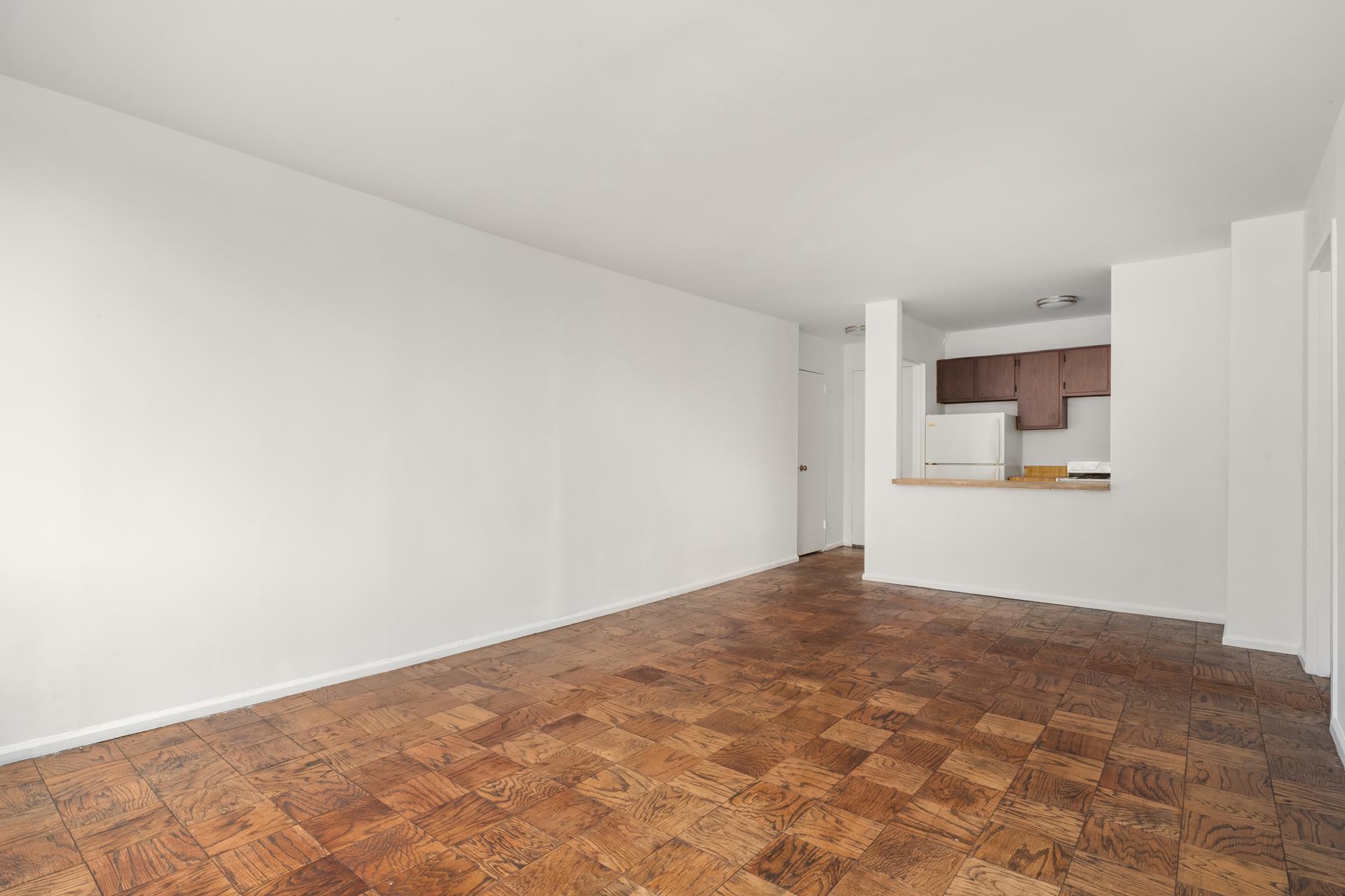 #2 photo, 200 W 79TH Street, マンハッタン Upper West Side , NY 10024