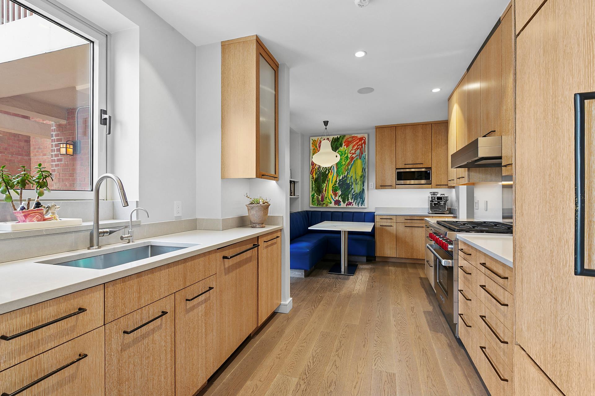 #7 photo, 201 E 80TH Street, Yorkville , NY 10021