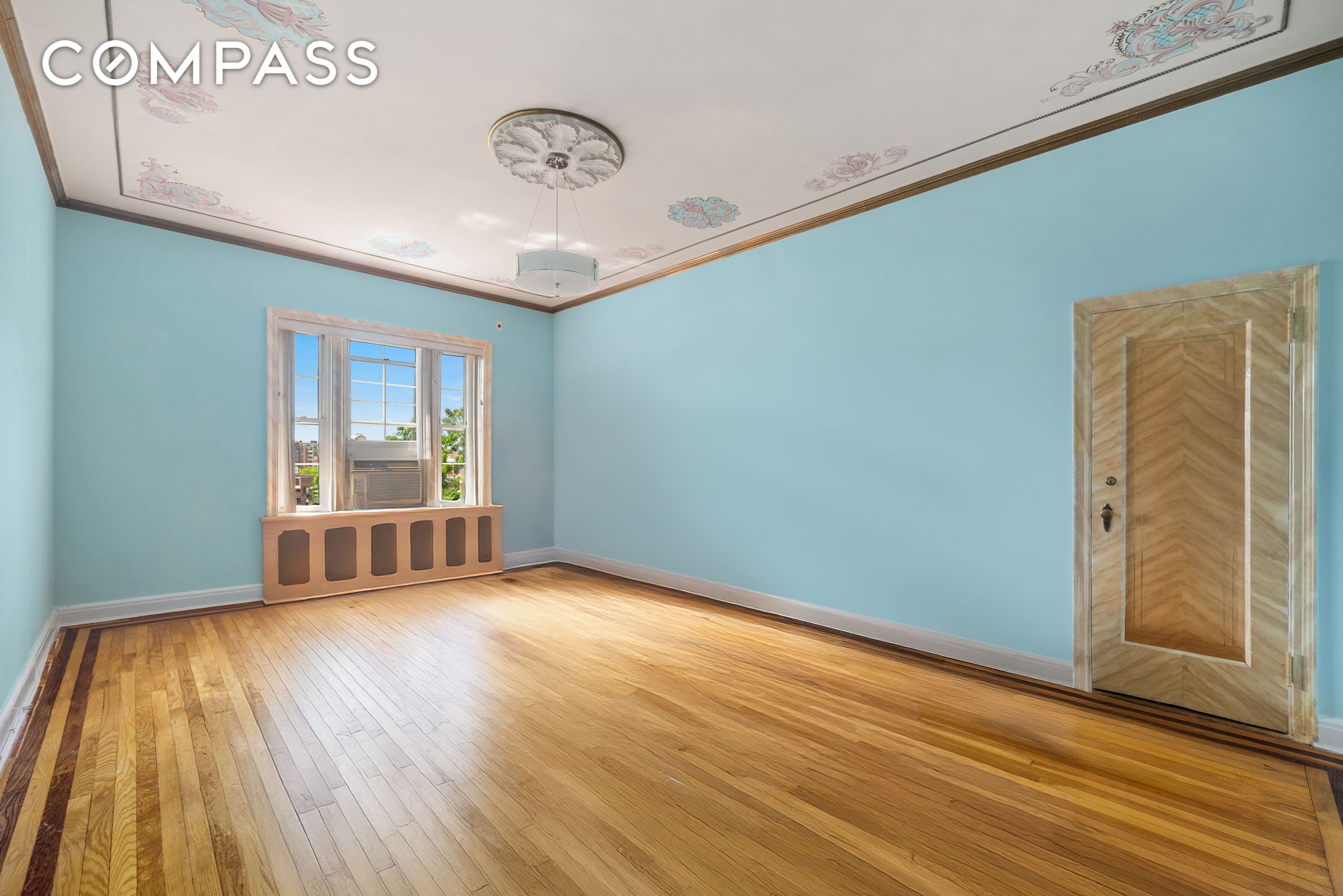 #13 photo, 68-10 108th Street, クイーンズ区 Forest Hills , NY 11375