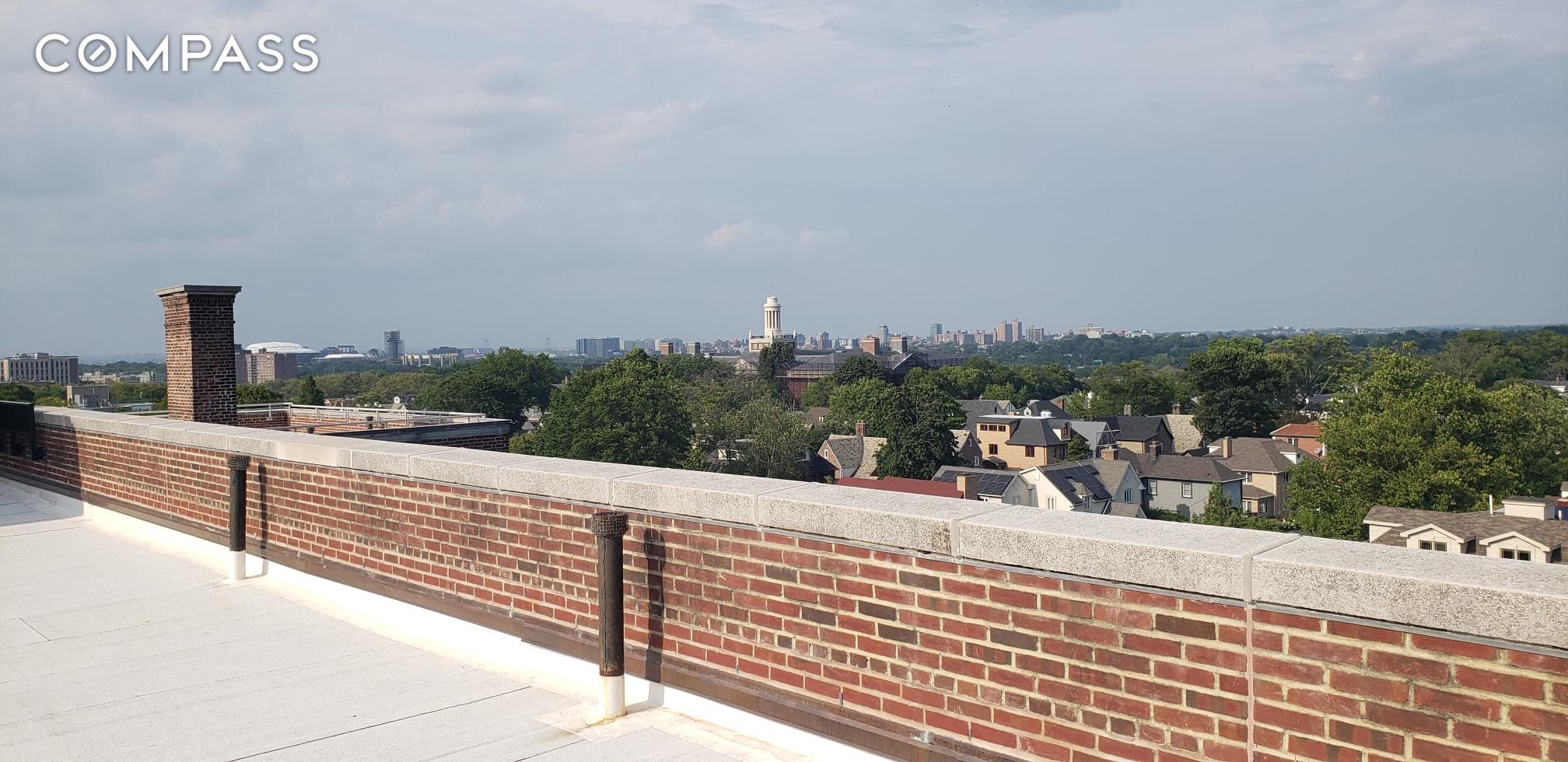 #15 photo, 68-10 108th Street, クイーンズ区 Forest Hills , NY 11375