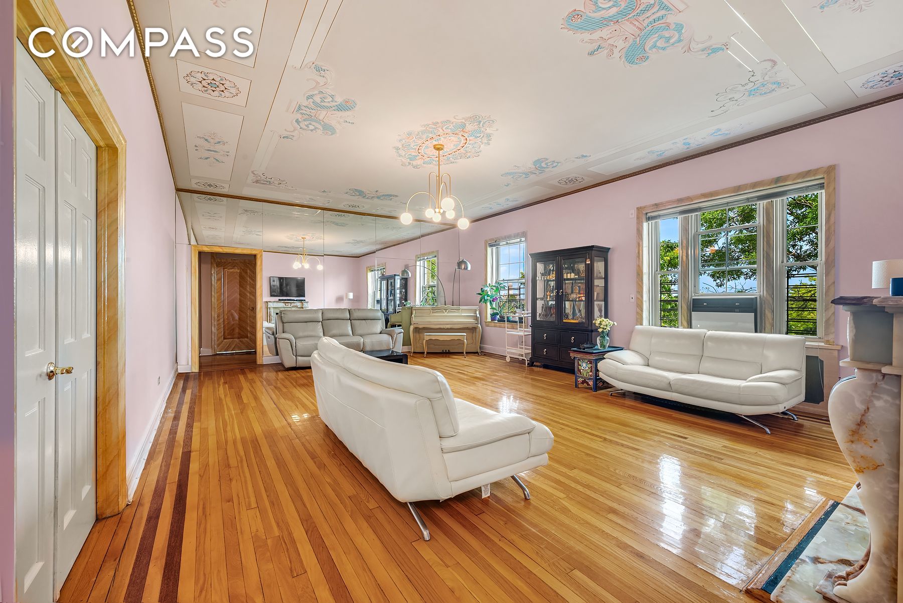 #4 photo, 68-10 108th Street, クイーンズ区 Forest Hills , NY 11375