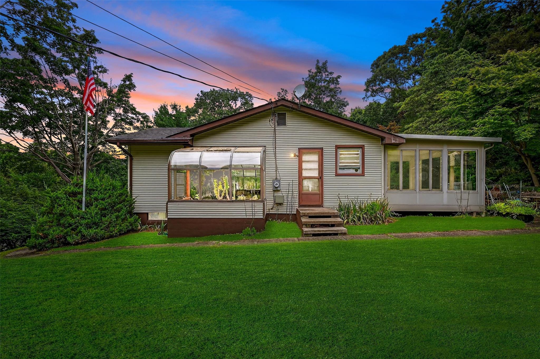 #1 photo, 118 Barrett Hill Road, Carmel , NY 10512