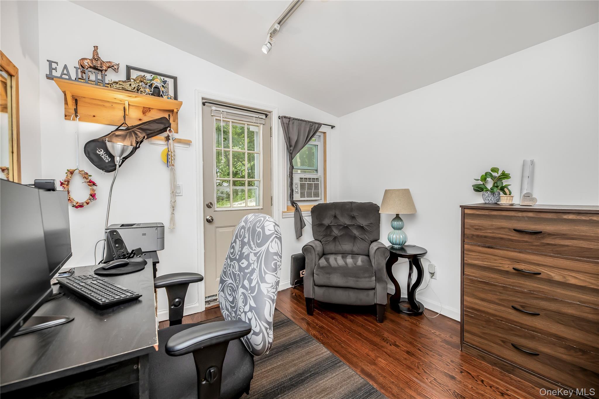 #20 photo, 5 Cross Road, Putnam Valley , NY 10579