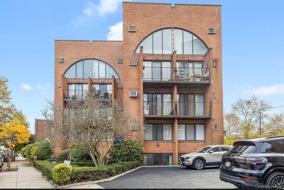 #1 photo, 84-62 Austin Street, クイーンズ区 Kew Gardens , NY 11415