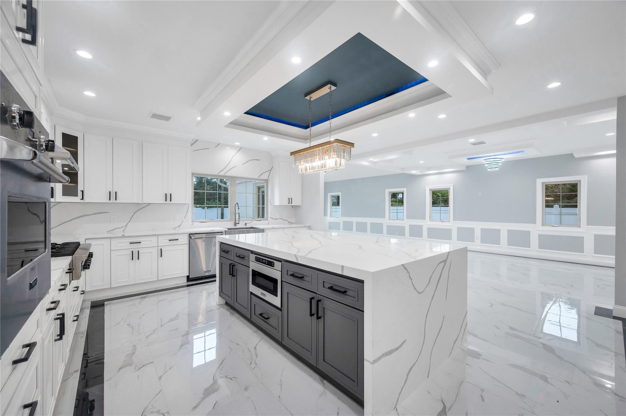 #11 photo, 16 Violet Avenue, ナッソー郡 Hicksville , NY 11801