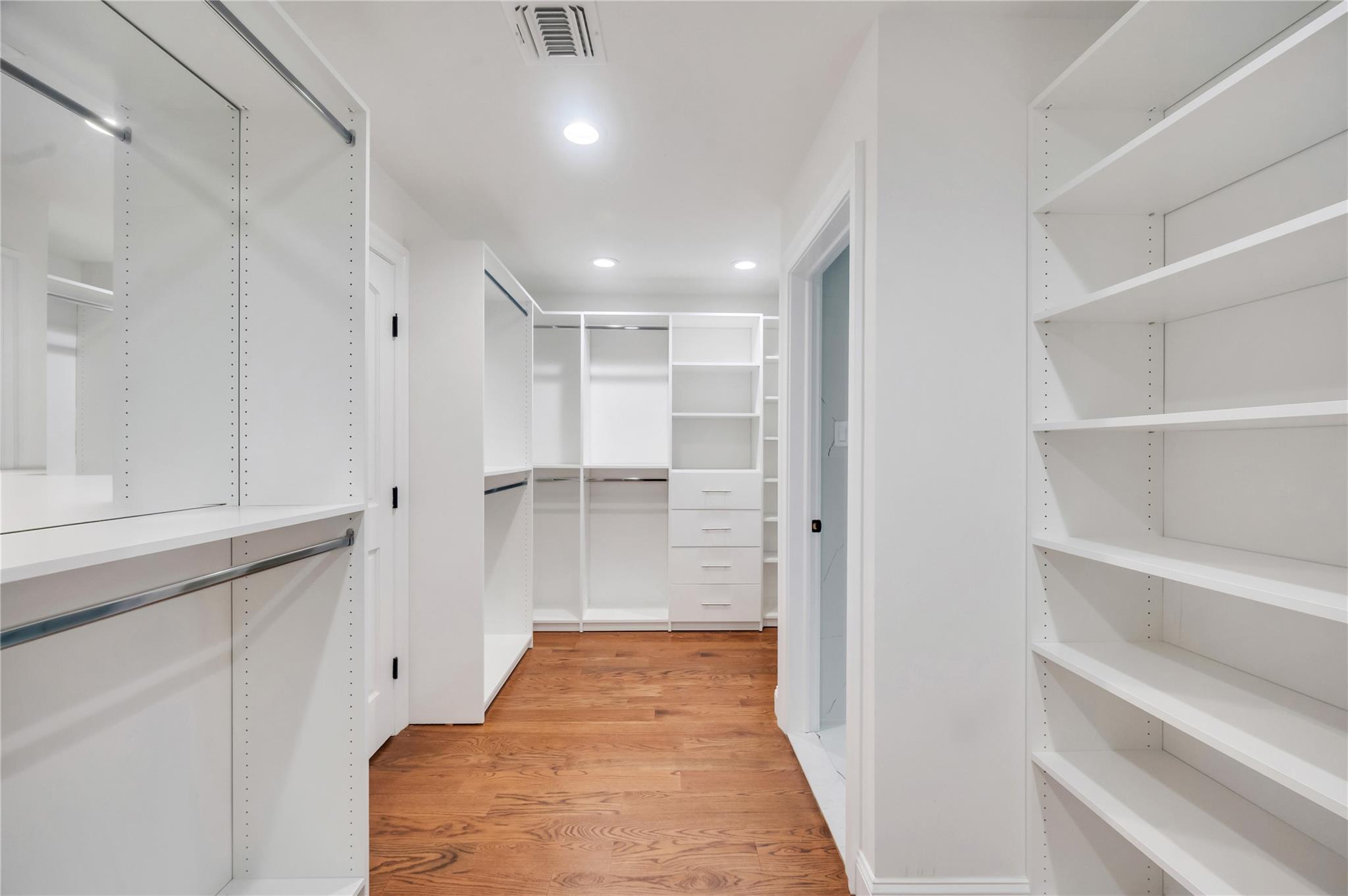 #19 photo, 16 Violet Avenue, ナッソー郡 Hicksville , NY 11801