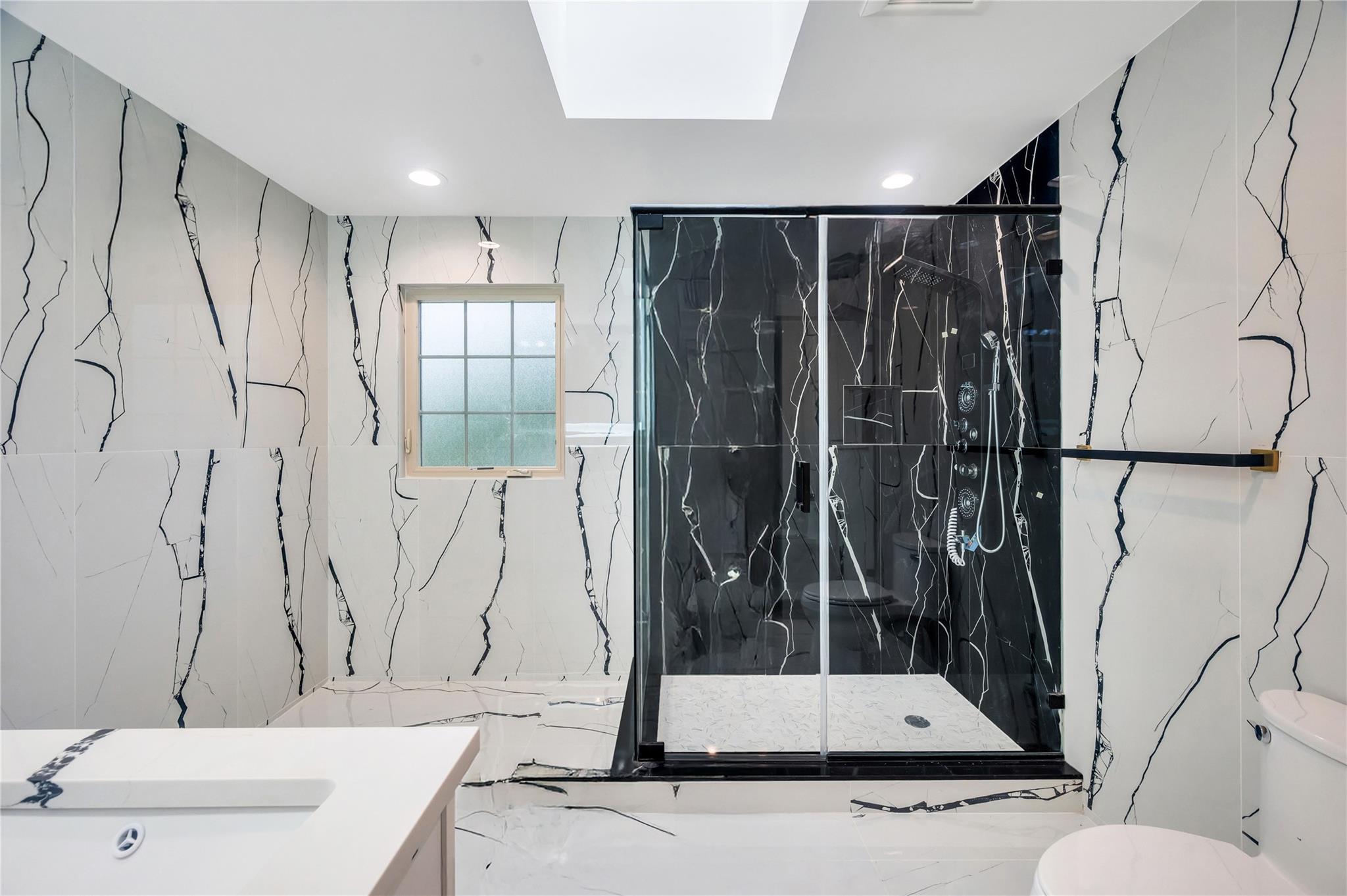 #20 photo, 16 Violet Avenue, ナッソー郡 Hicksville , NY 11801