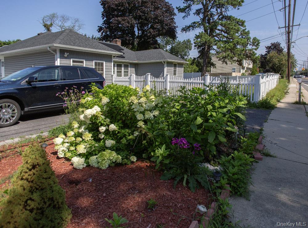 #18 photo, 1227 Little East Neck Road, West Babylon , NY 11704