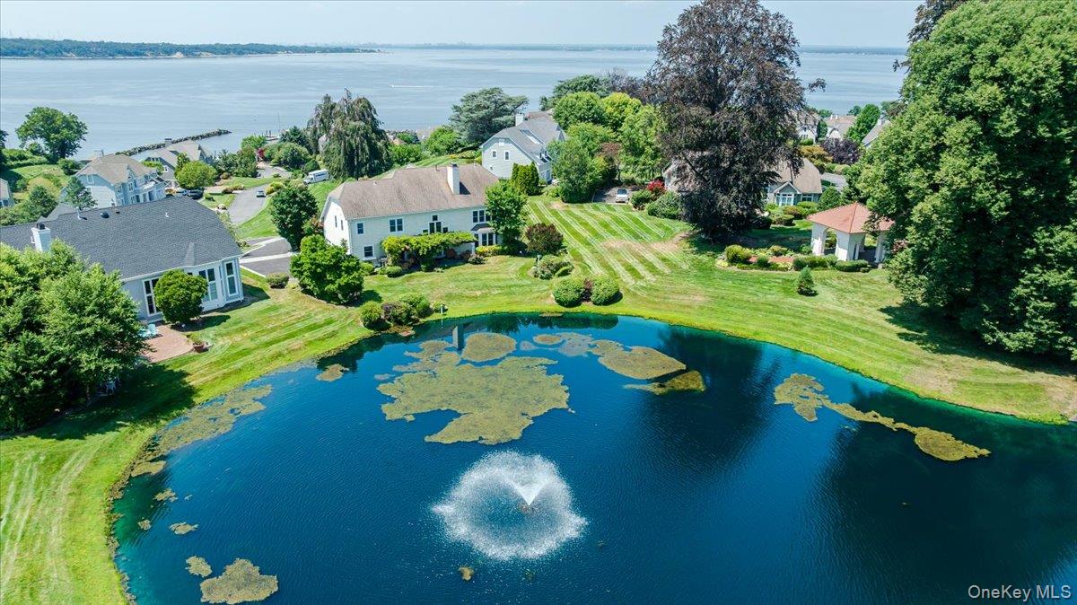 #1 photo, 53 Pembroke Drive, ナッソー郡 Glen Cove , NY 11542