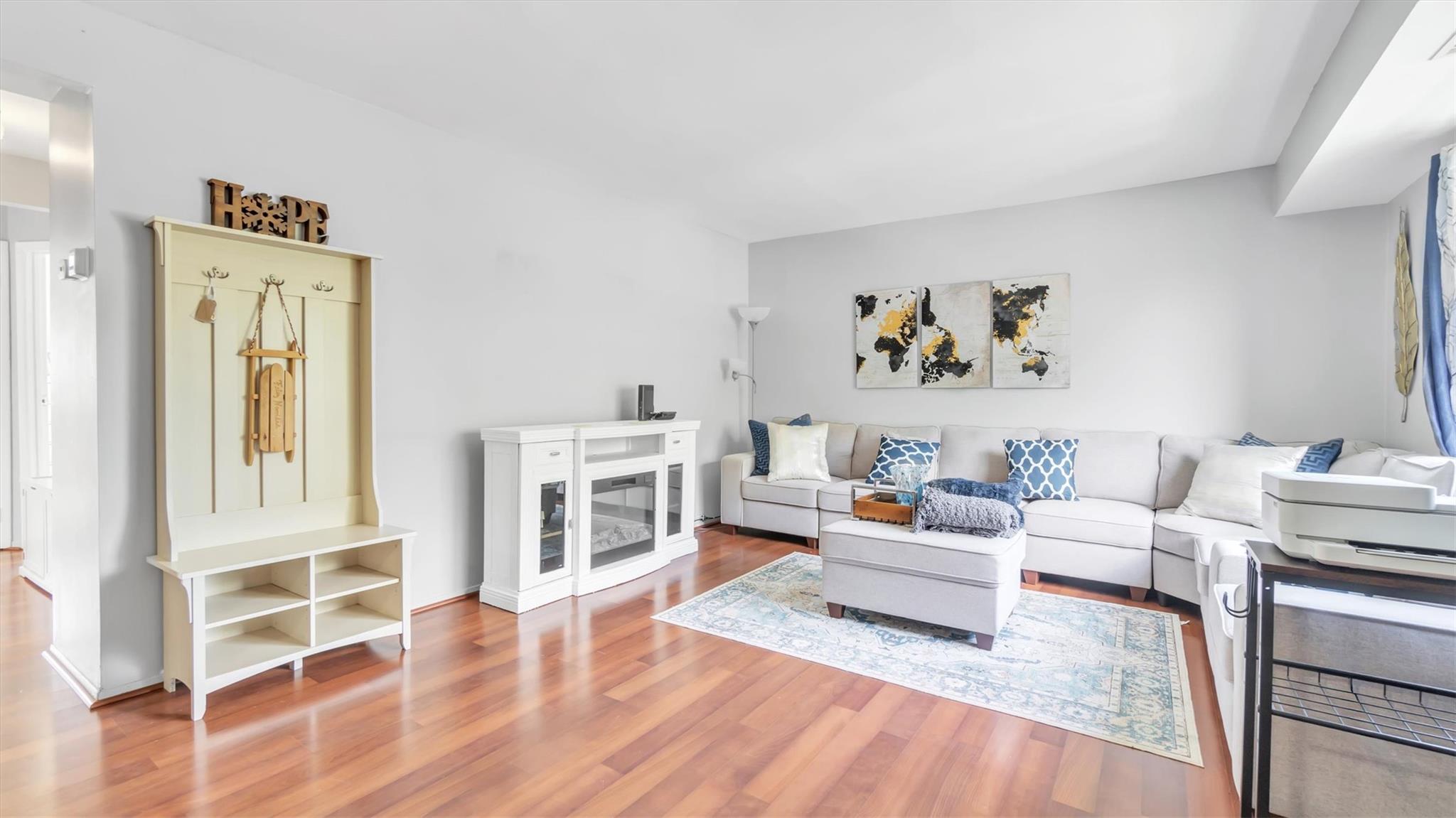 #2 photo, 224 Pointe Circle, サフォーク郡 Coram , NY 11727