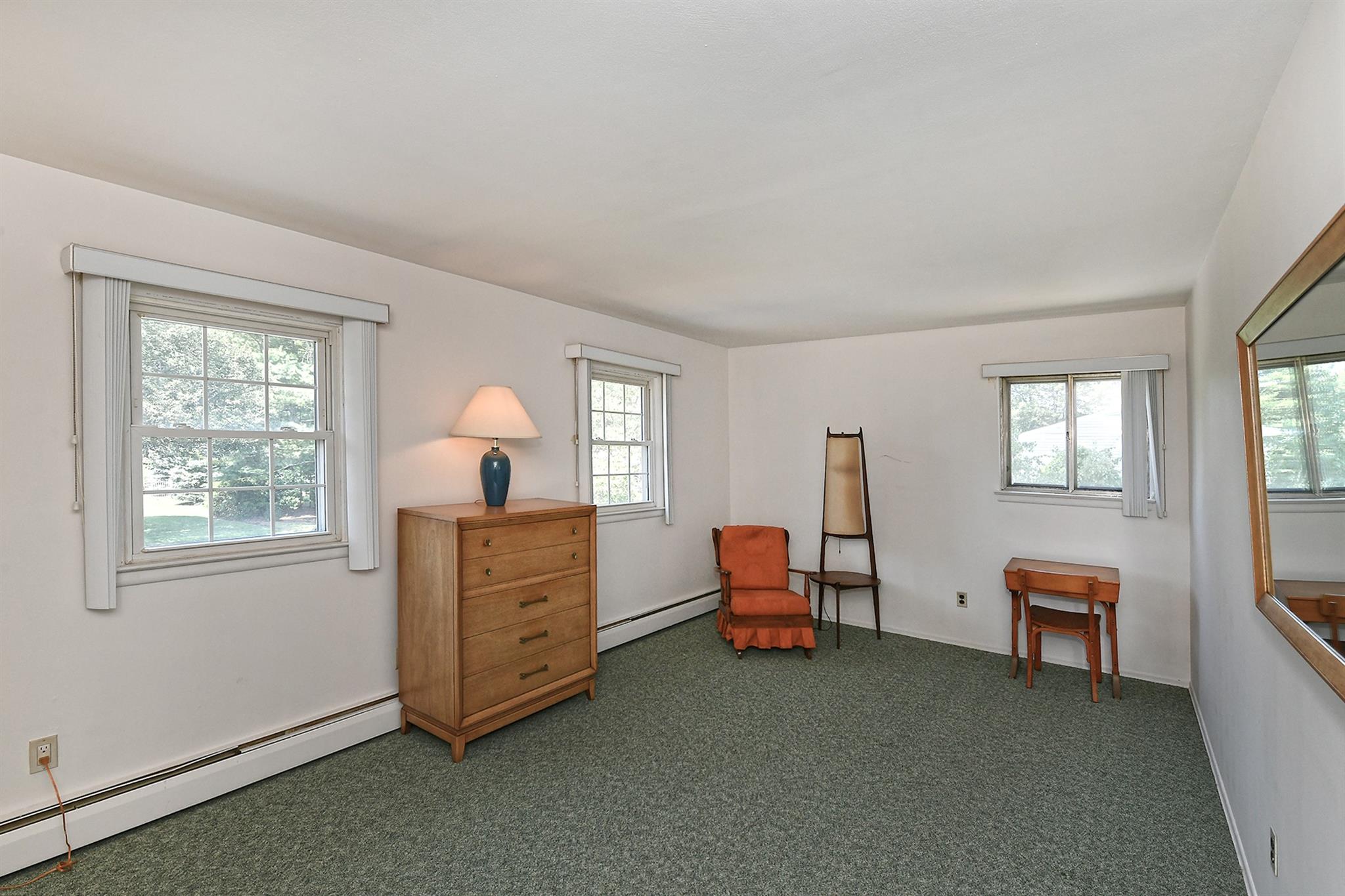 #16 photo, 18 Shari Lane, サフォーク郡 East Northport , NY 11731