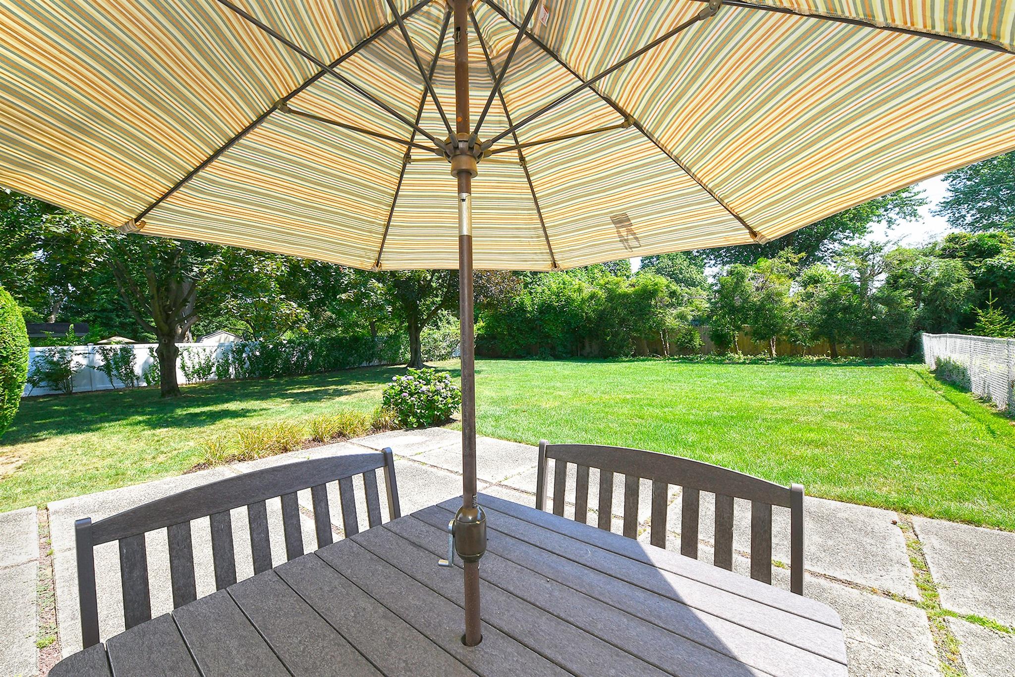 #17 photo, 18 Shari Lane, サフォーク郡 East Northport , NY 11731