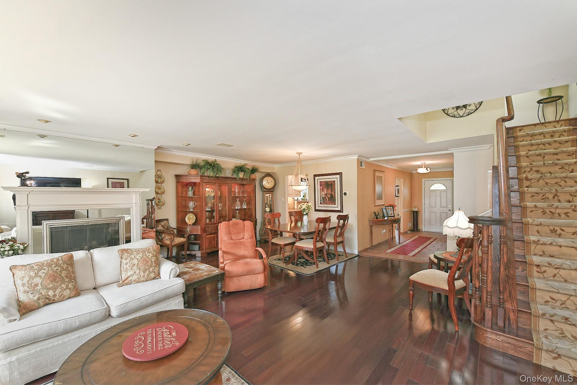 #11 photo, 226 Oakview Avenue, Oceanside , NY 11572