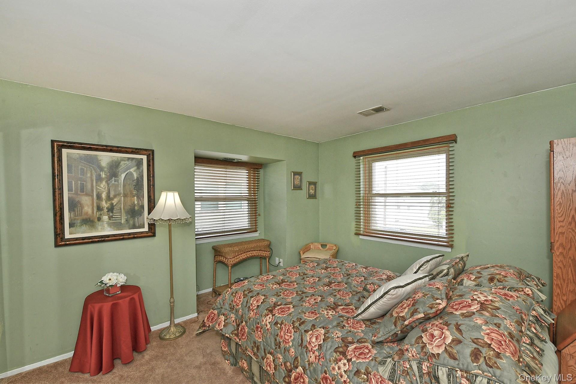 #19 photo, 226 Oakview Avenue, Oceanside , NY 11572