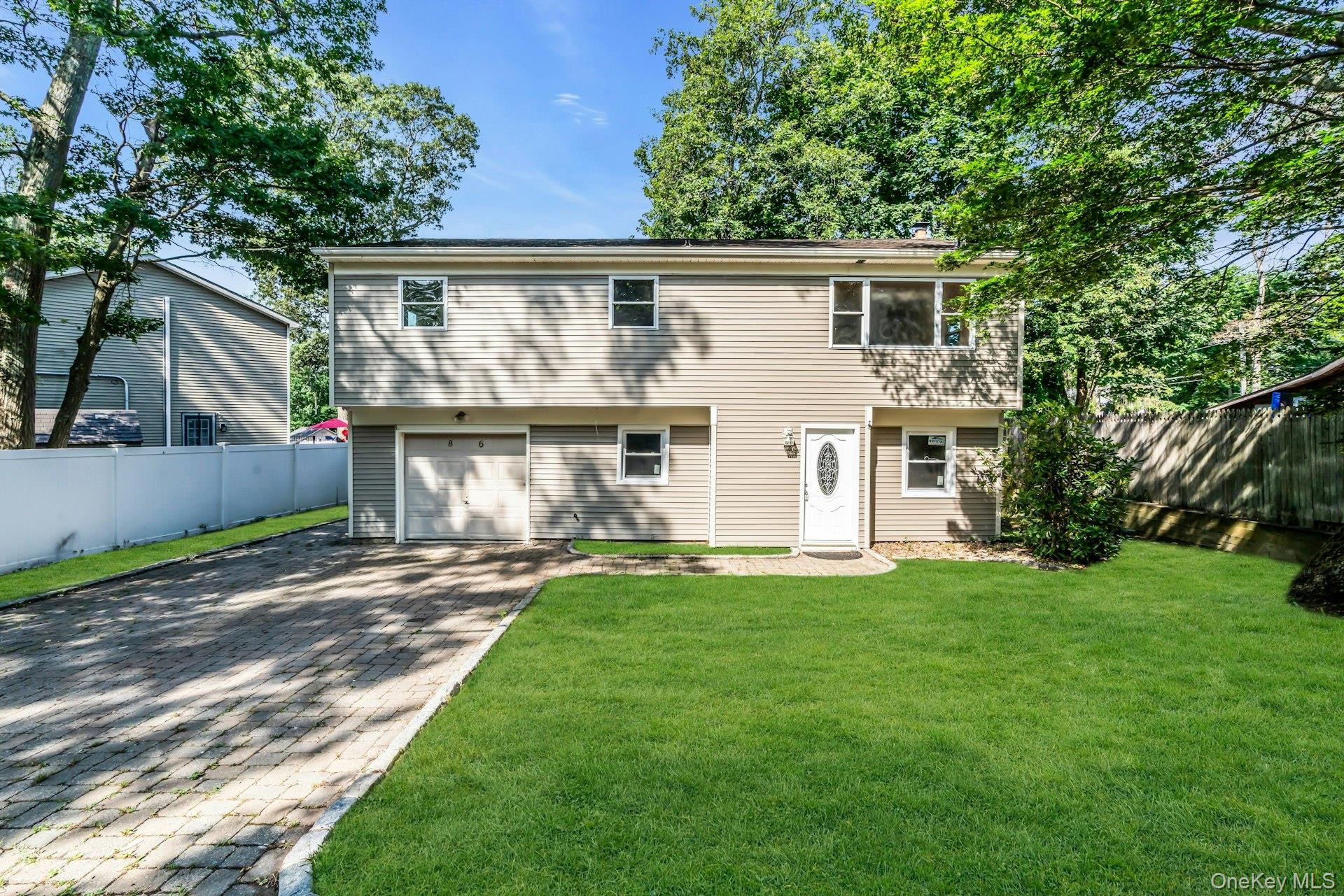 #1 photo, 86 Jute Road, सफ़ोक काउंटी Rocky Point , NY 11778