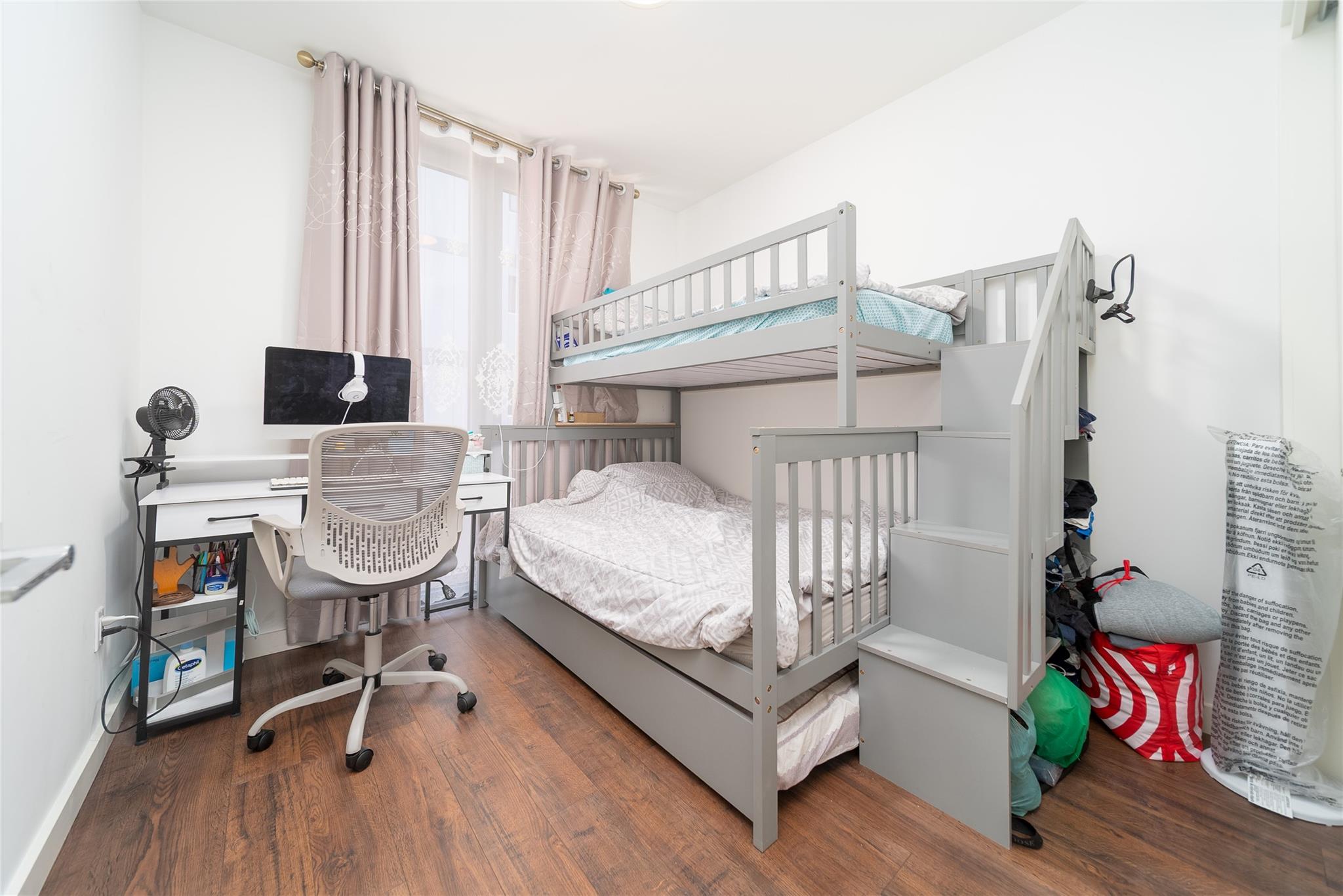 #8 photo, 144-27 Sanford Avenue, Flushing , NY 11355