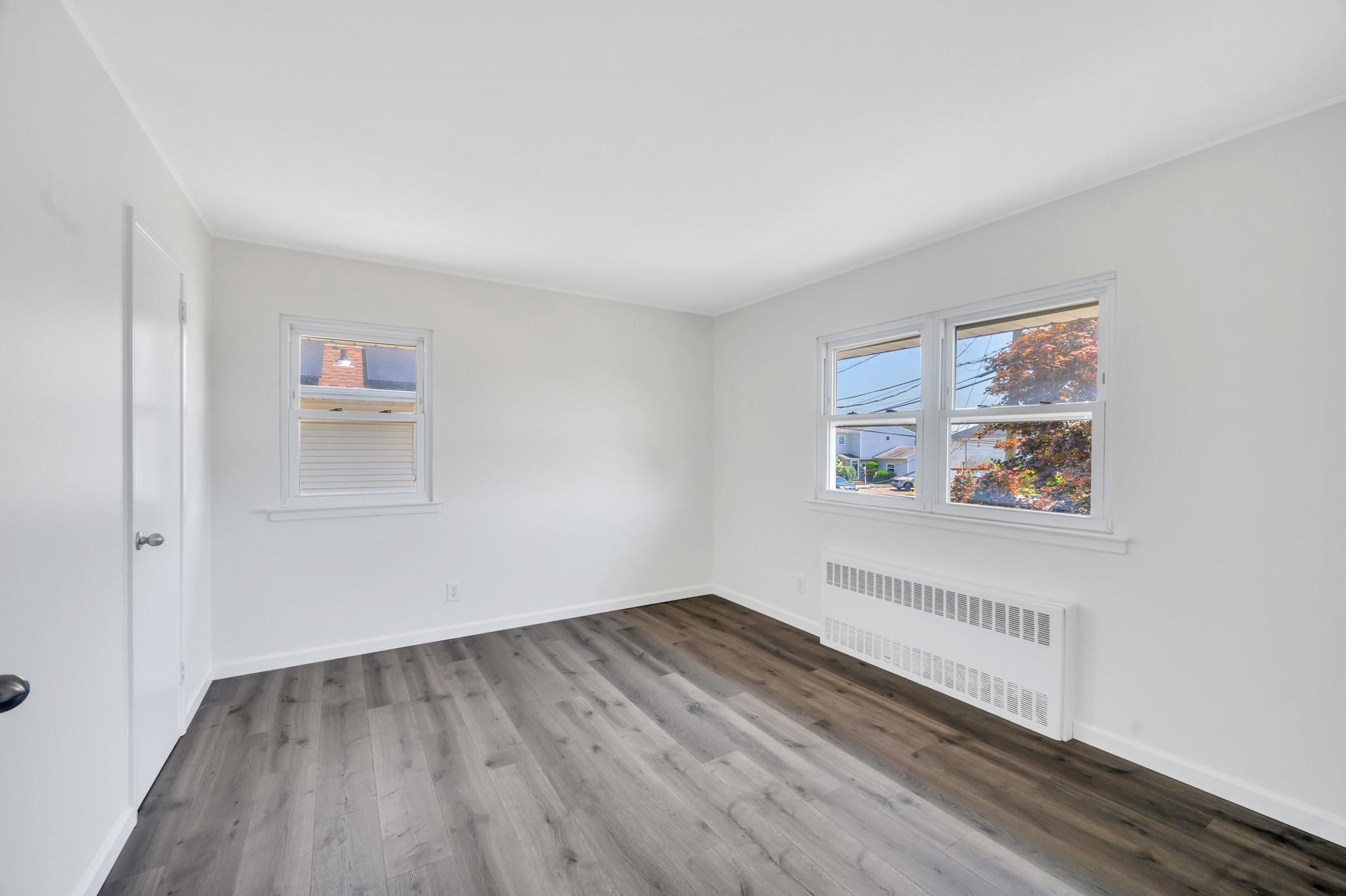 #14 photo, 22 Manor Lane, サフォーク郡 Copiague , NY 11726