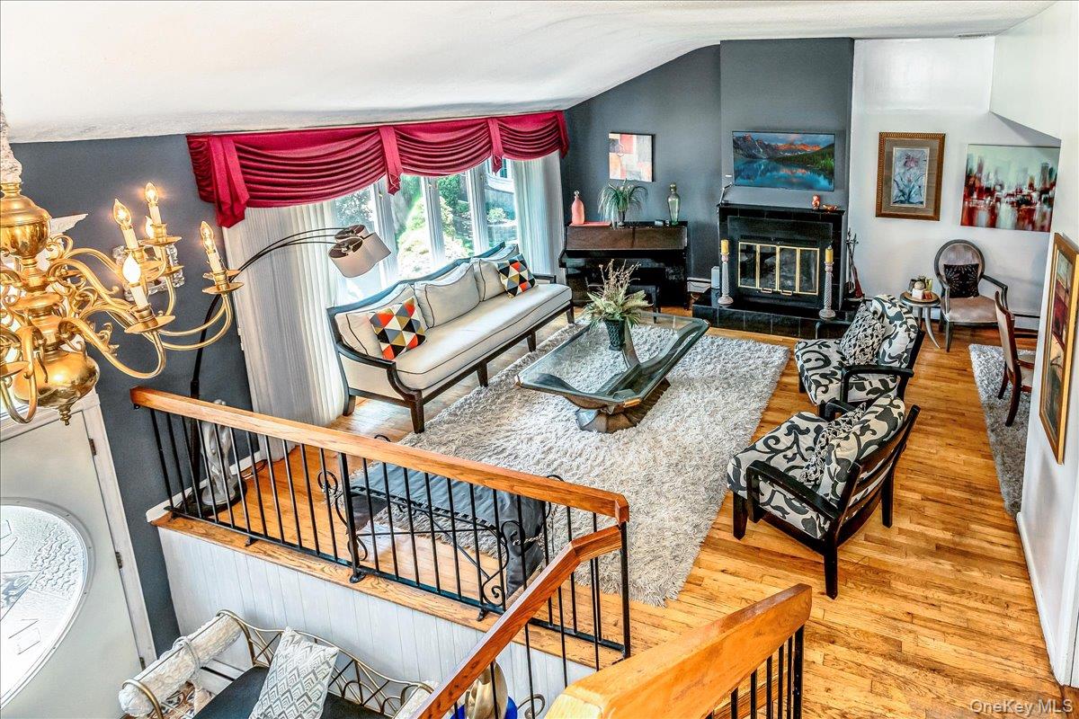 #8 photo, 66 Rosalie Court, ナッソー郡 East Meadow , NY 11554