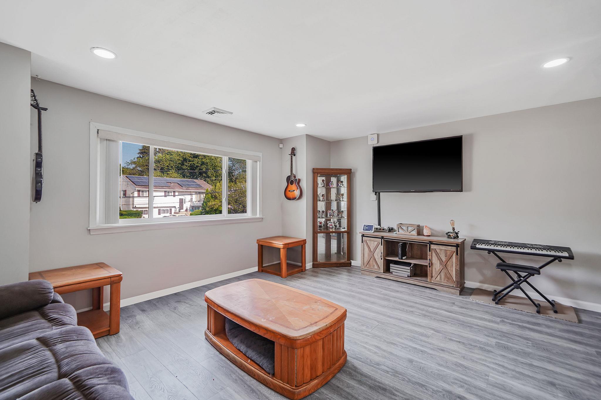 #6 photo, 12 Circle Drive, サフォーク郡 East Patchogue , NY 11772