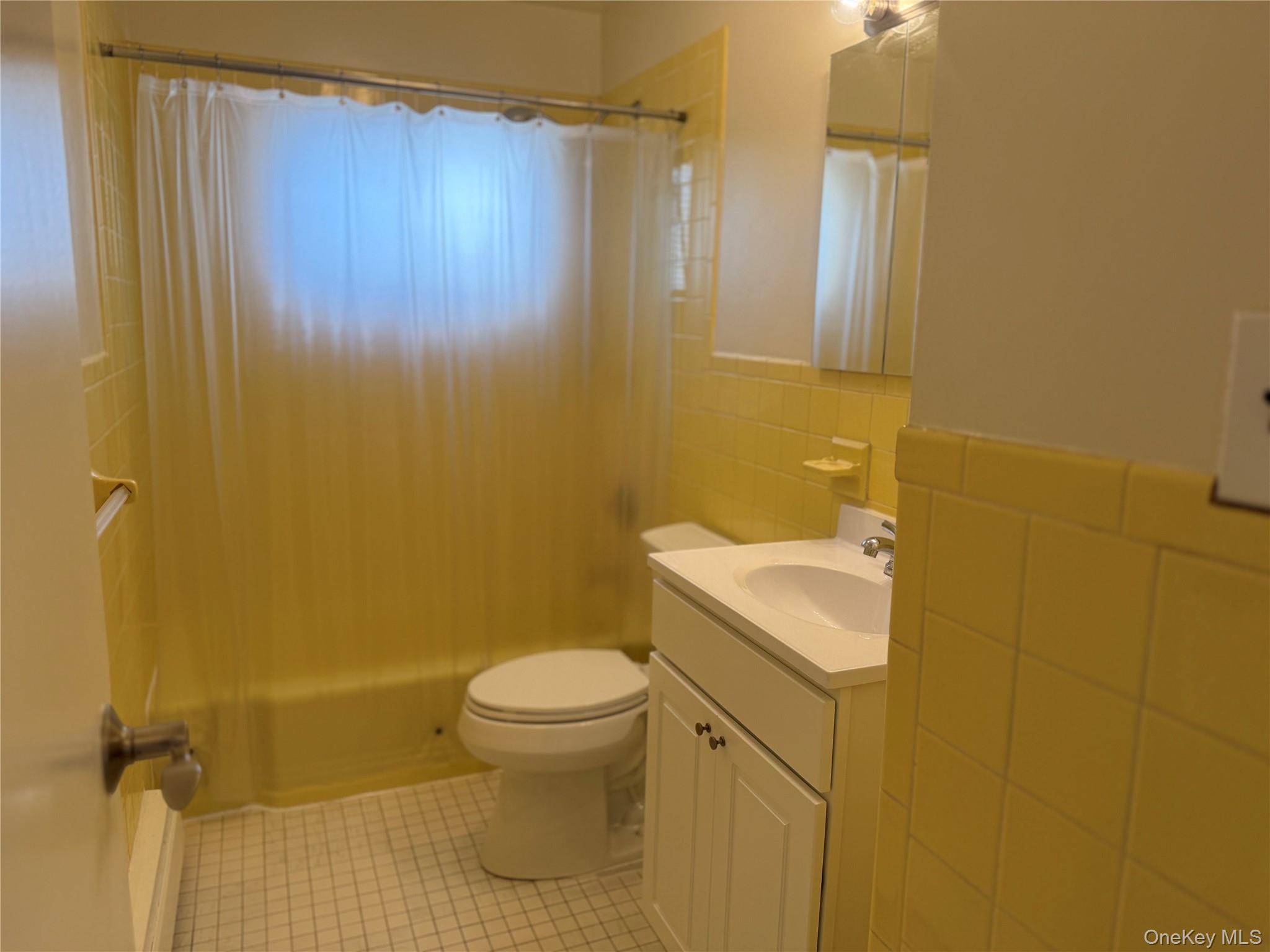 #12 photo, 55 Hickory Road, Port Washington , NY 11050