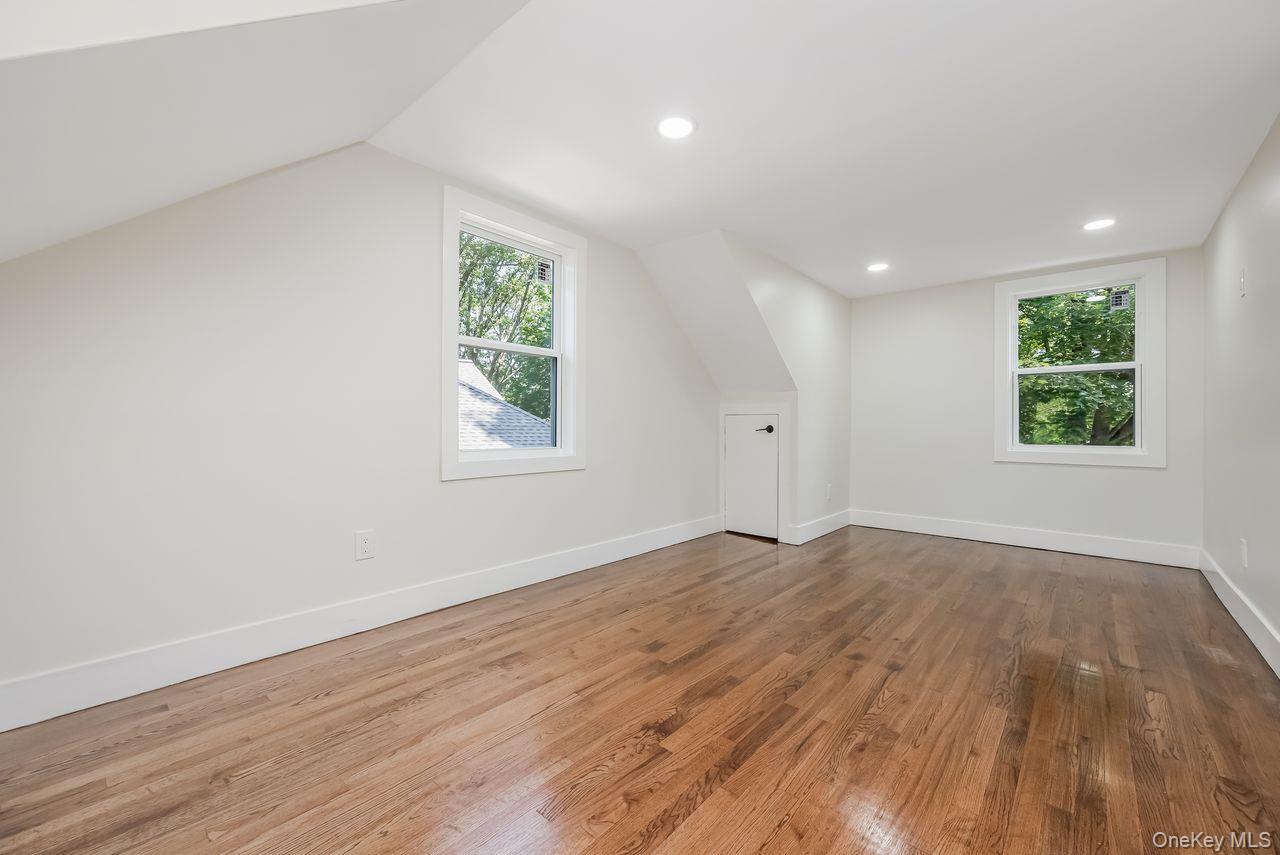 #16 photo, 18 Maple Place, Huntington , NY 11743